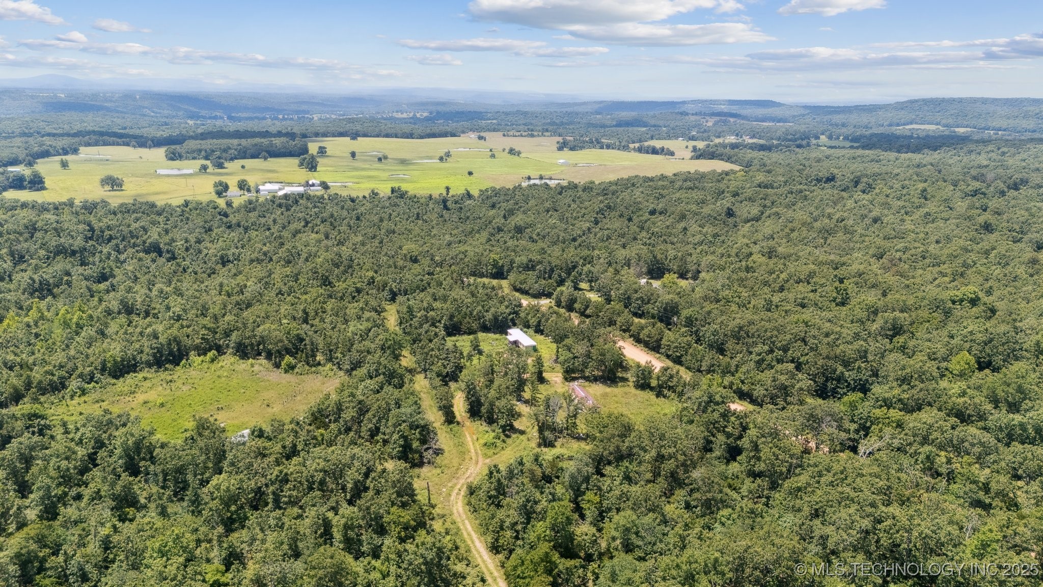 26524 E 795 Road Property Photo 12