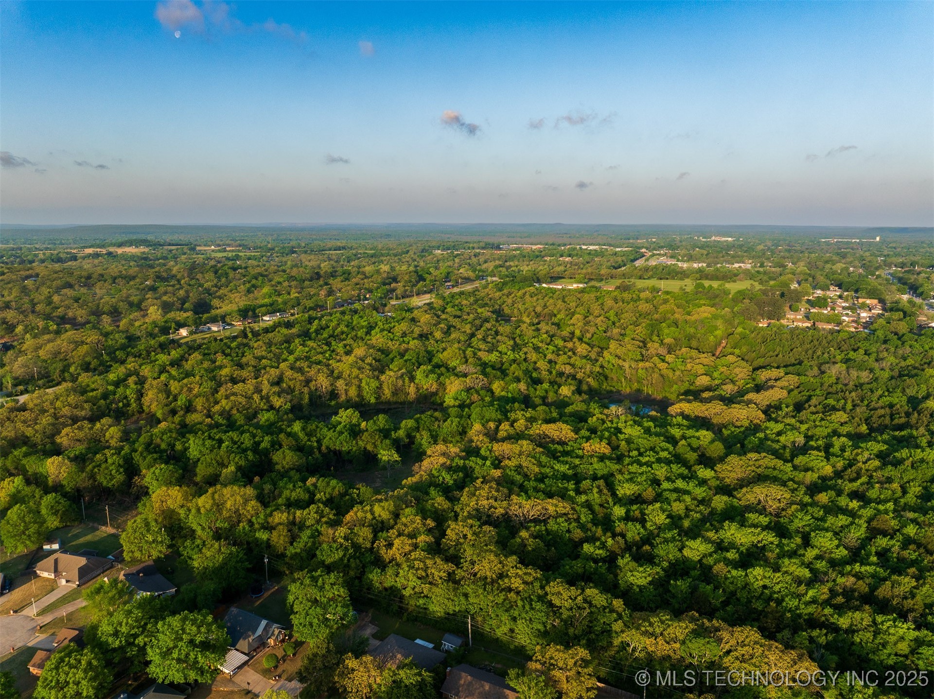 6 E Southbrook Avenue Property Photo 17