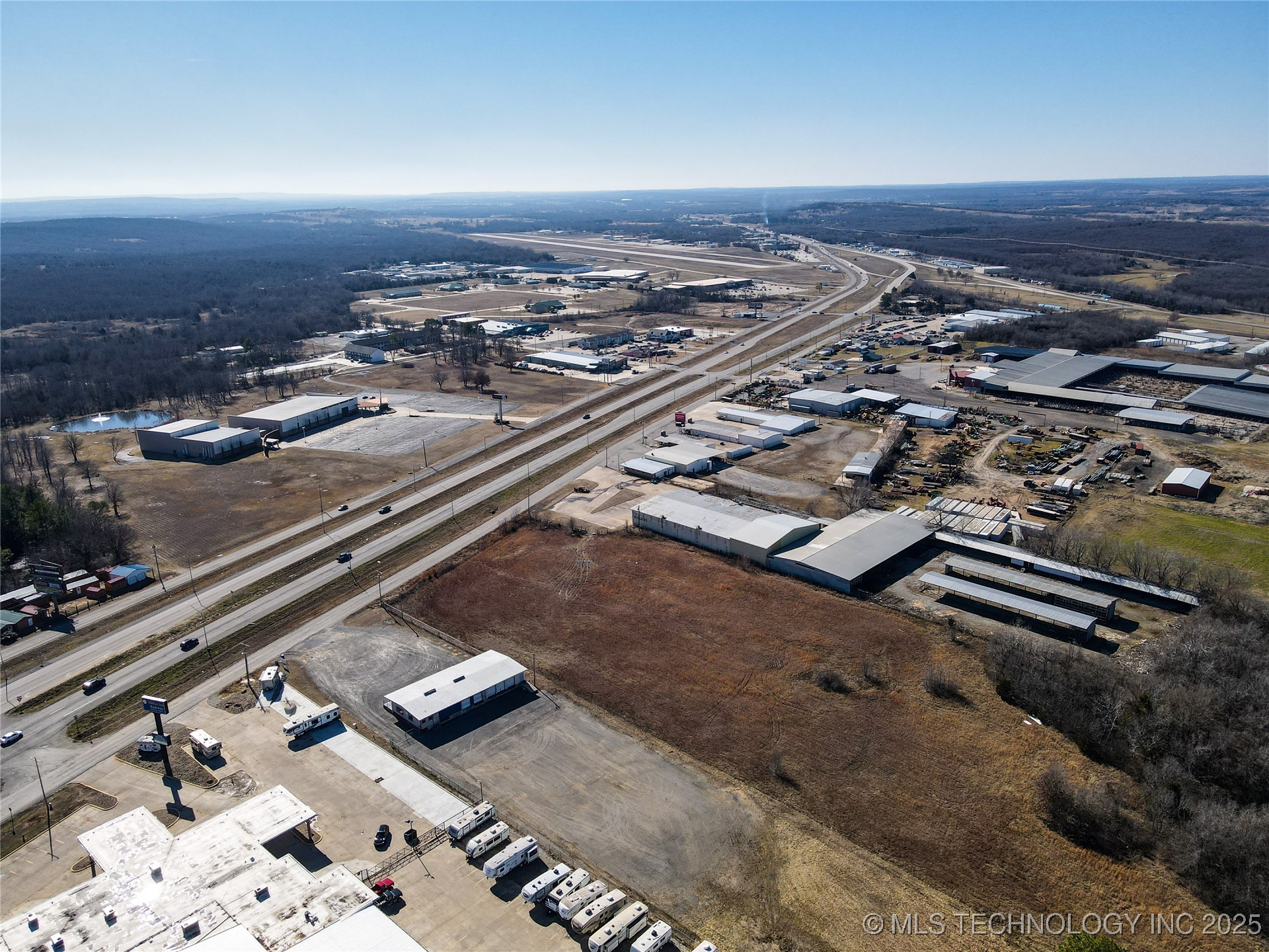 1221 S George Nigh Property Photo 8