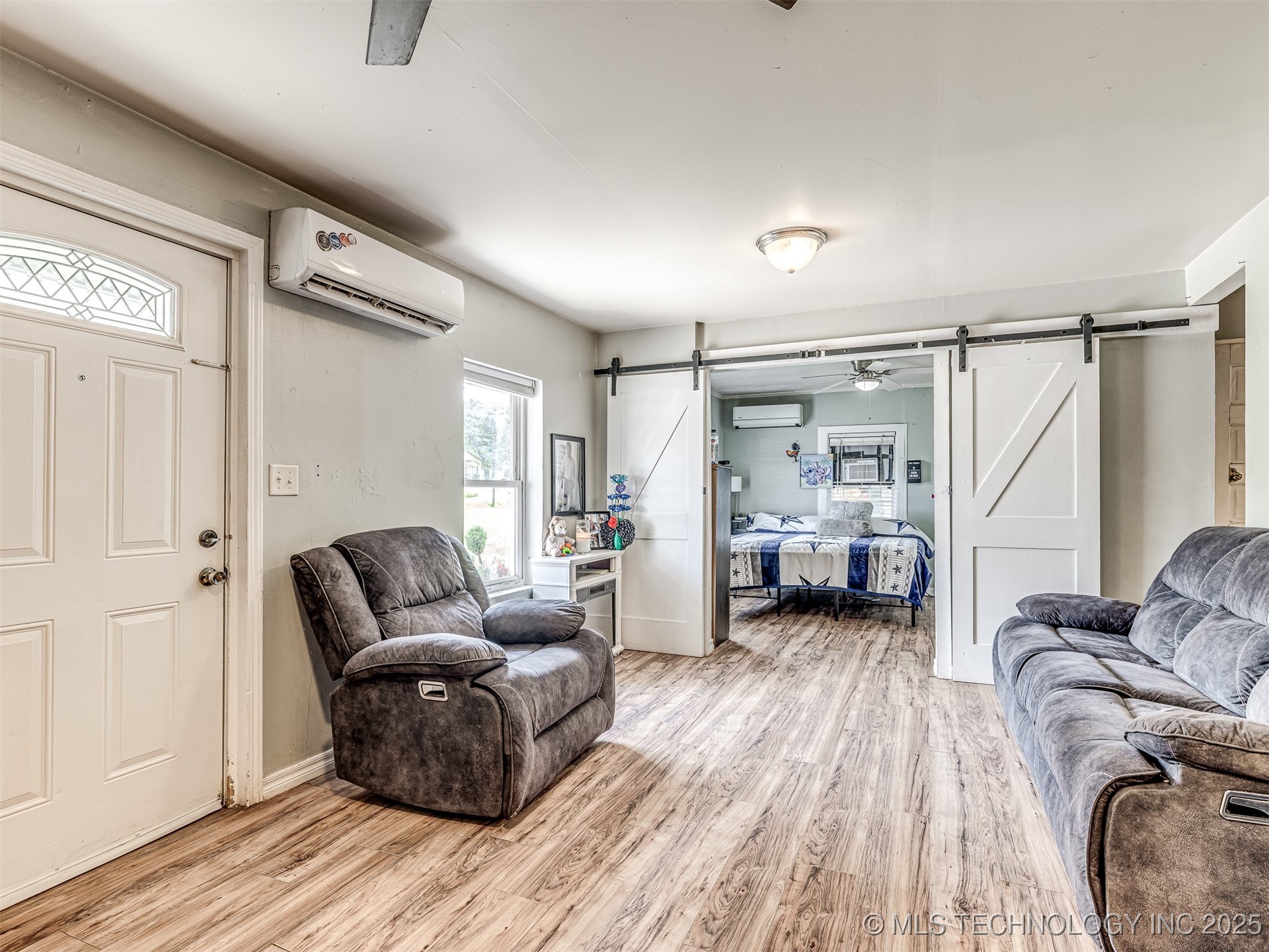 1013 N Post Property Photo 17