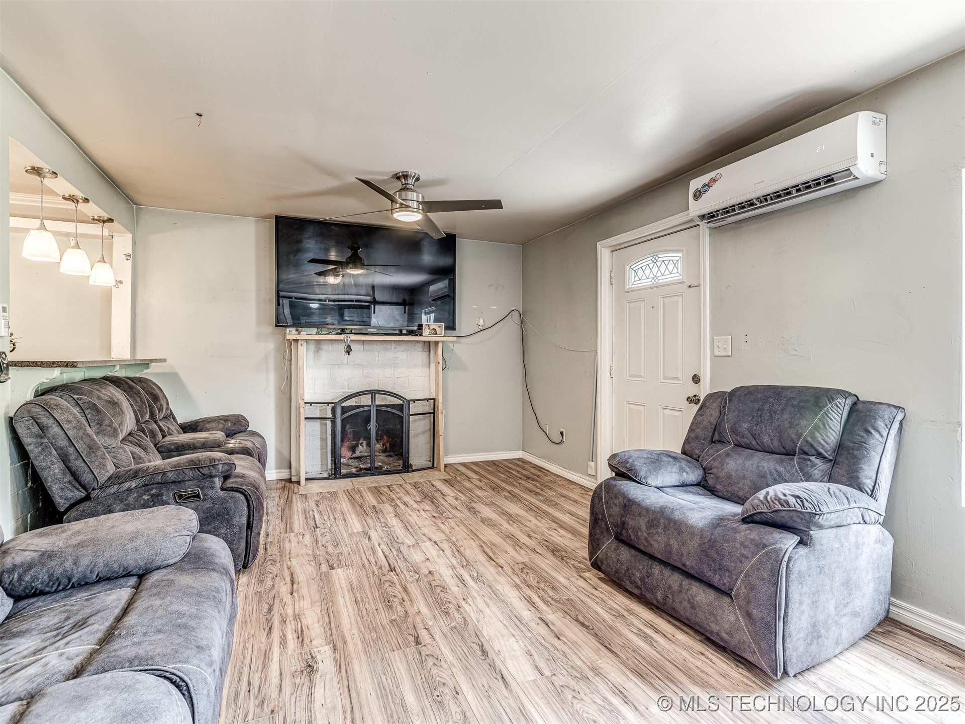 1013 N Post Property Photo 18