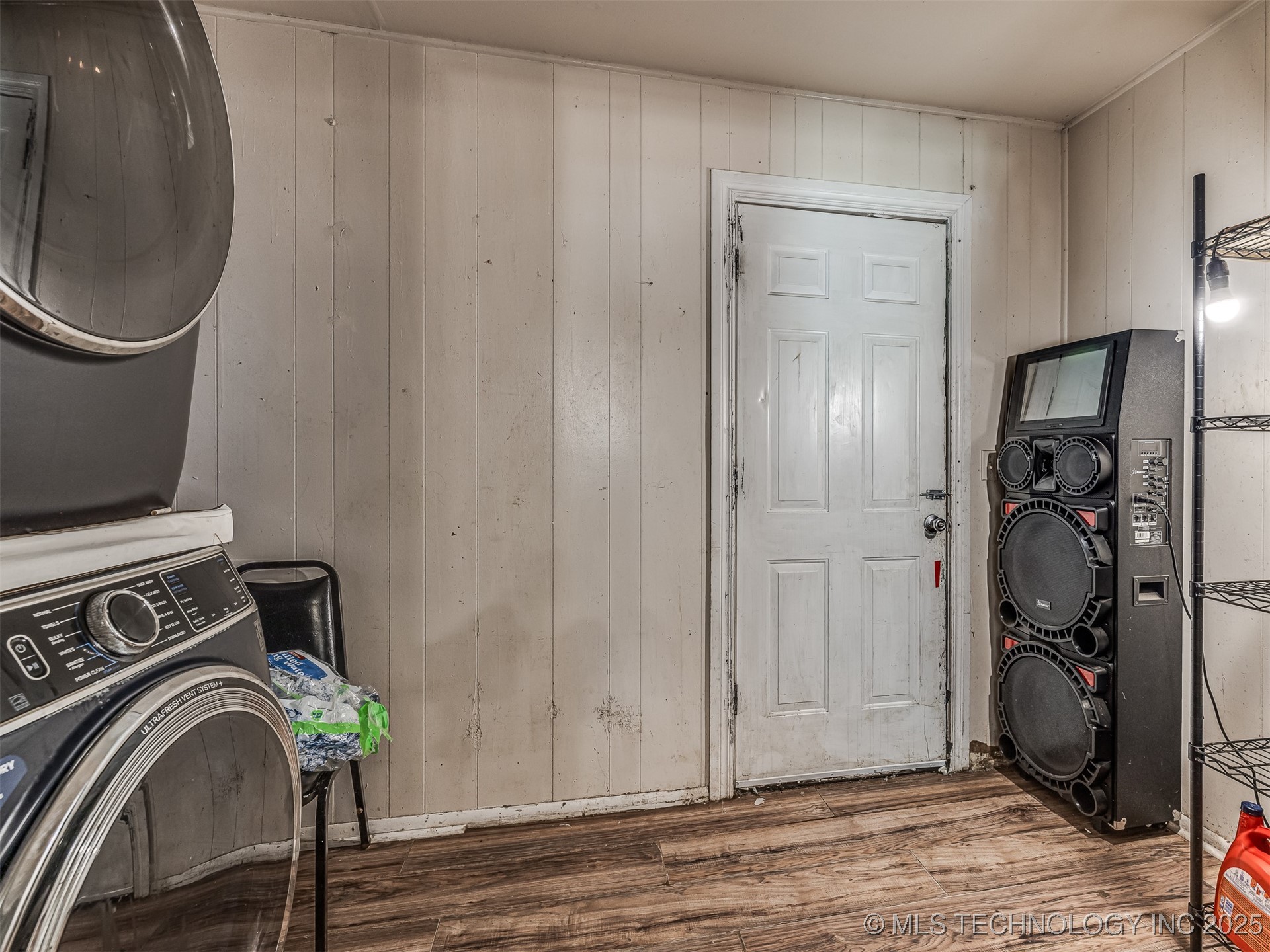 1013 N Post Property Photo 26