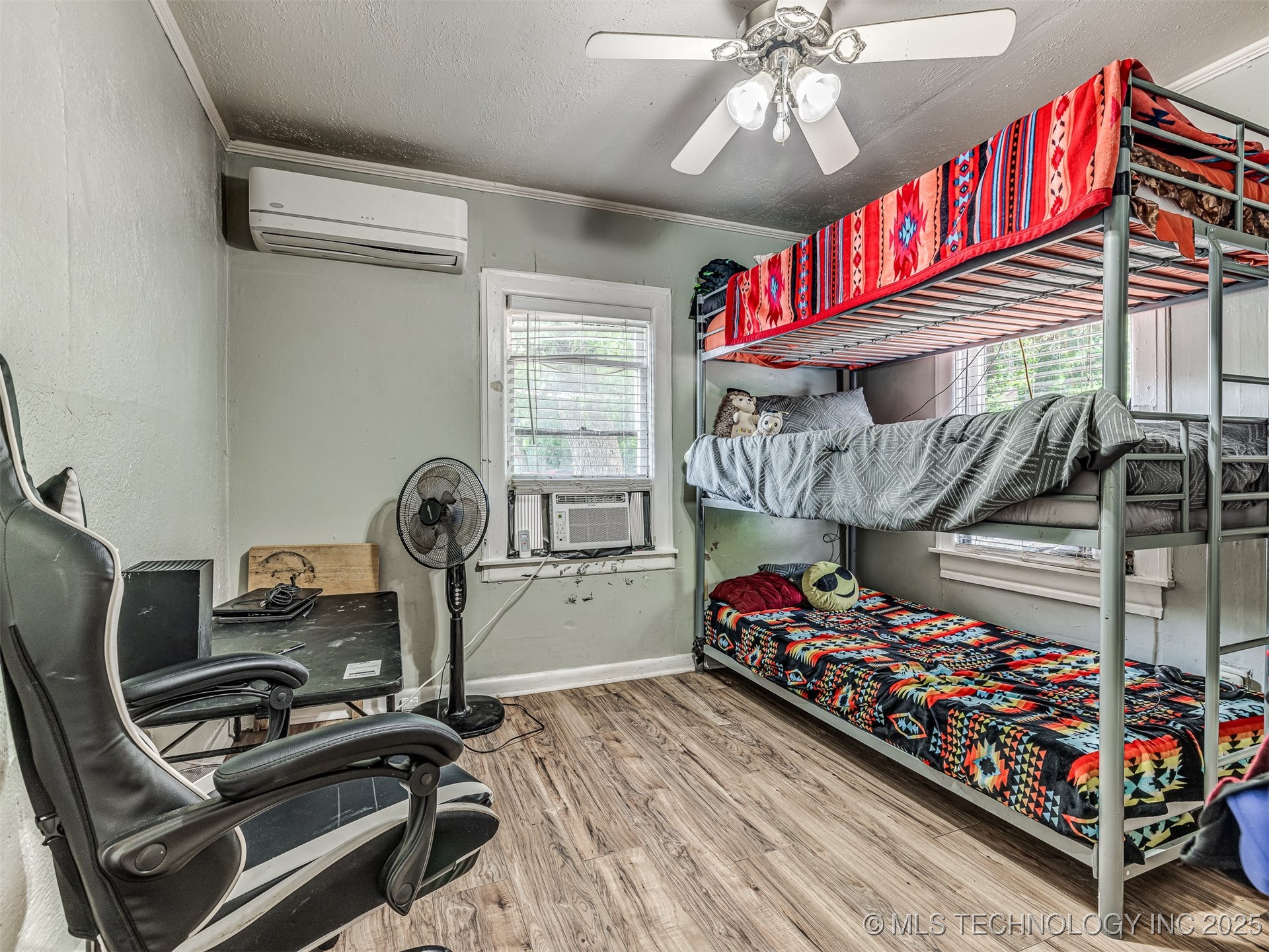 1013 N Post Property Photo 33