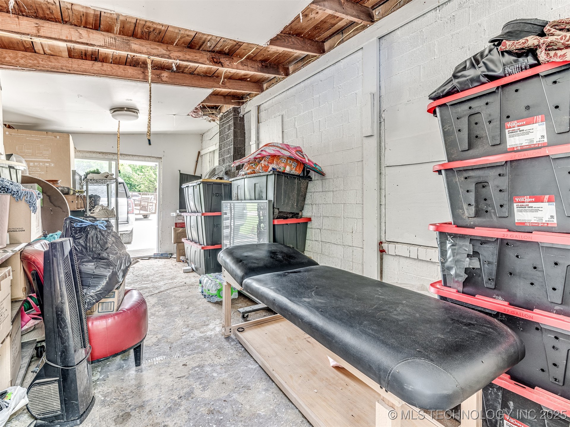 1013 N Post Property Photo 37