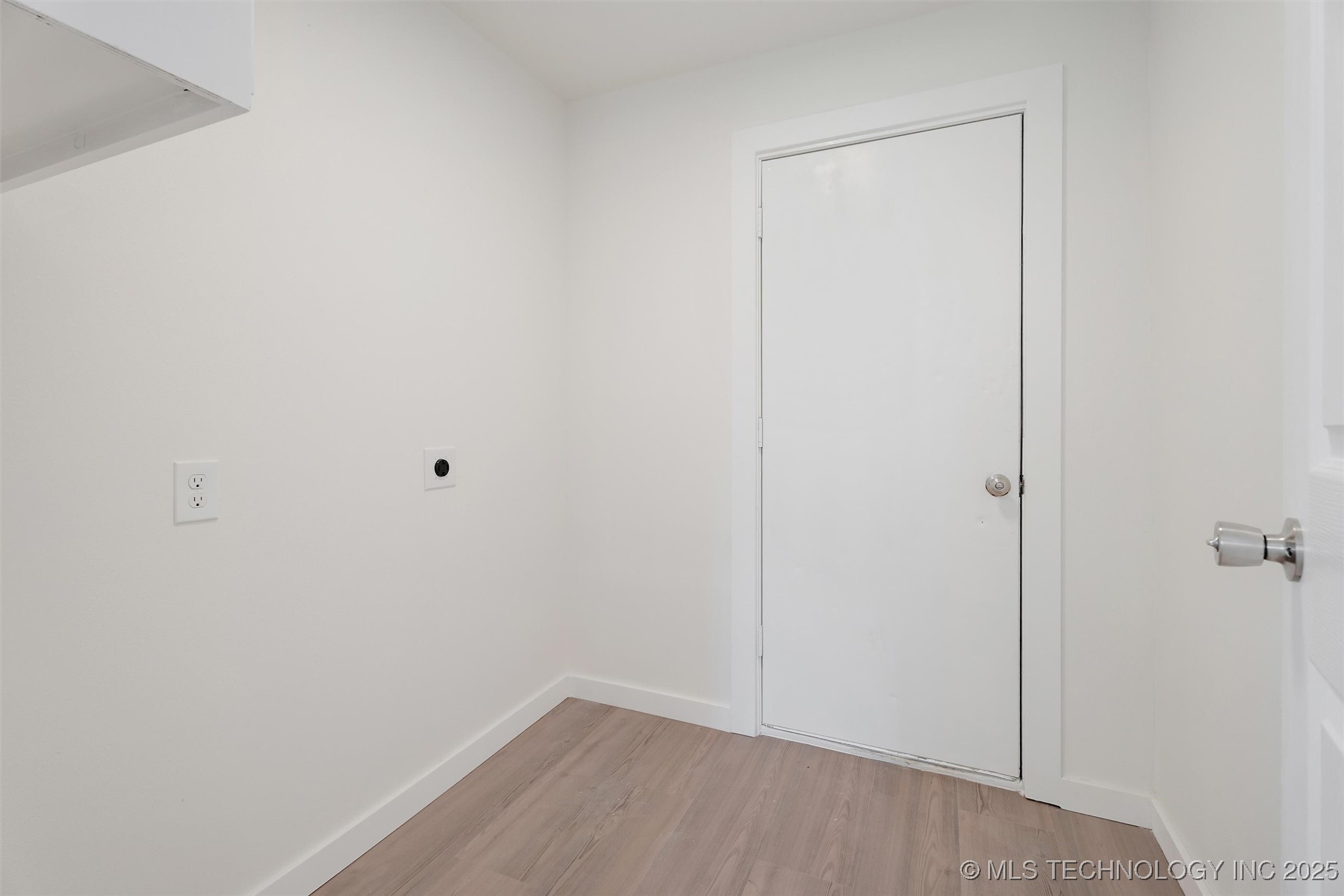 216 S Delaware Street Property Photo 11