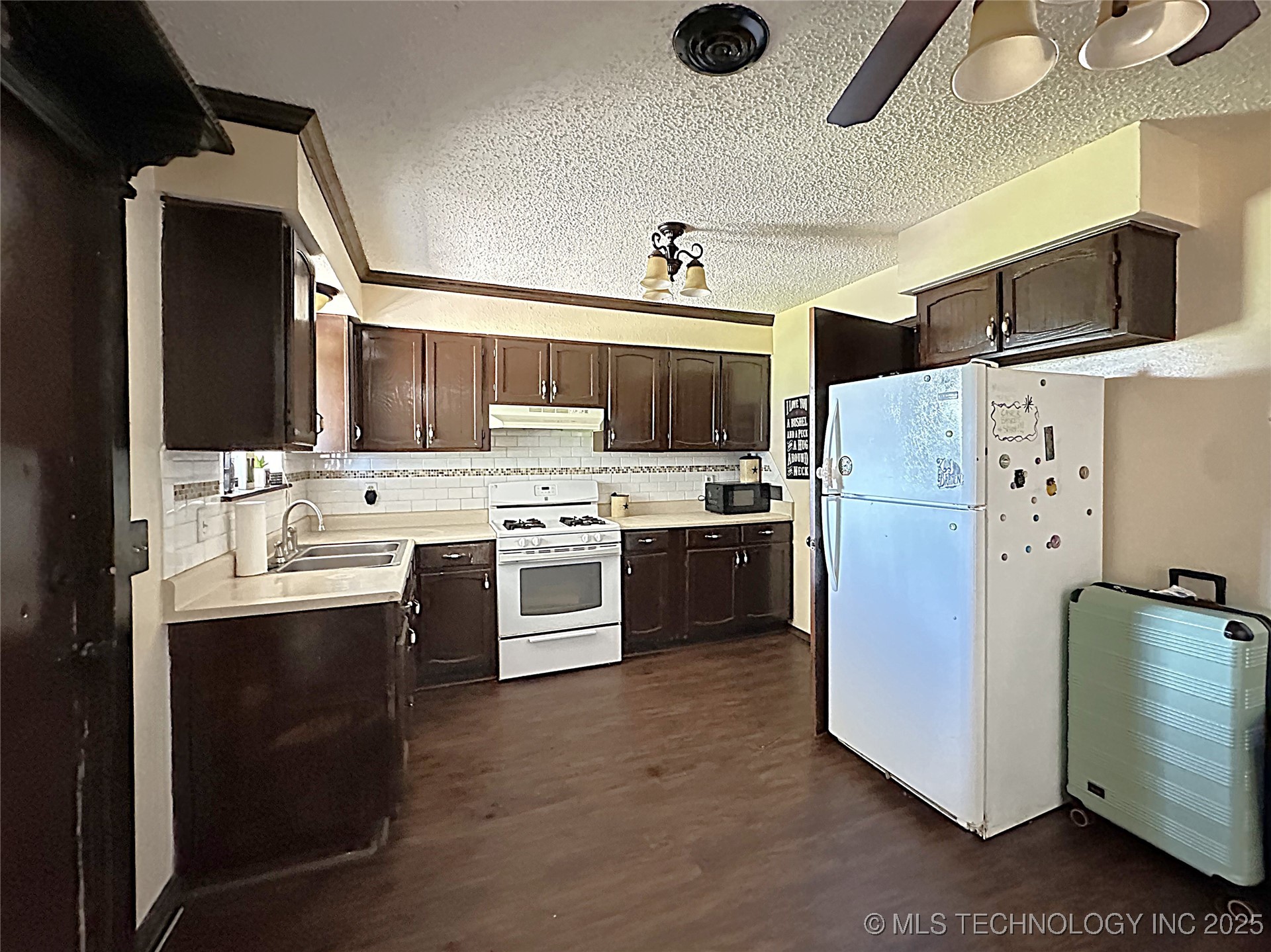 36 Scott Property Photo 8