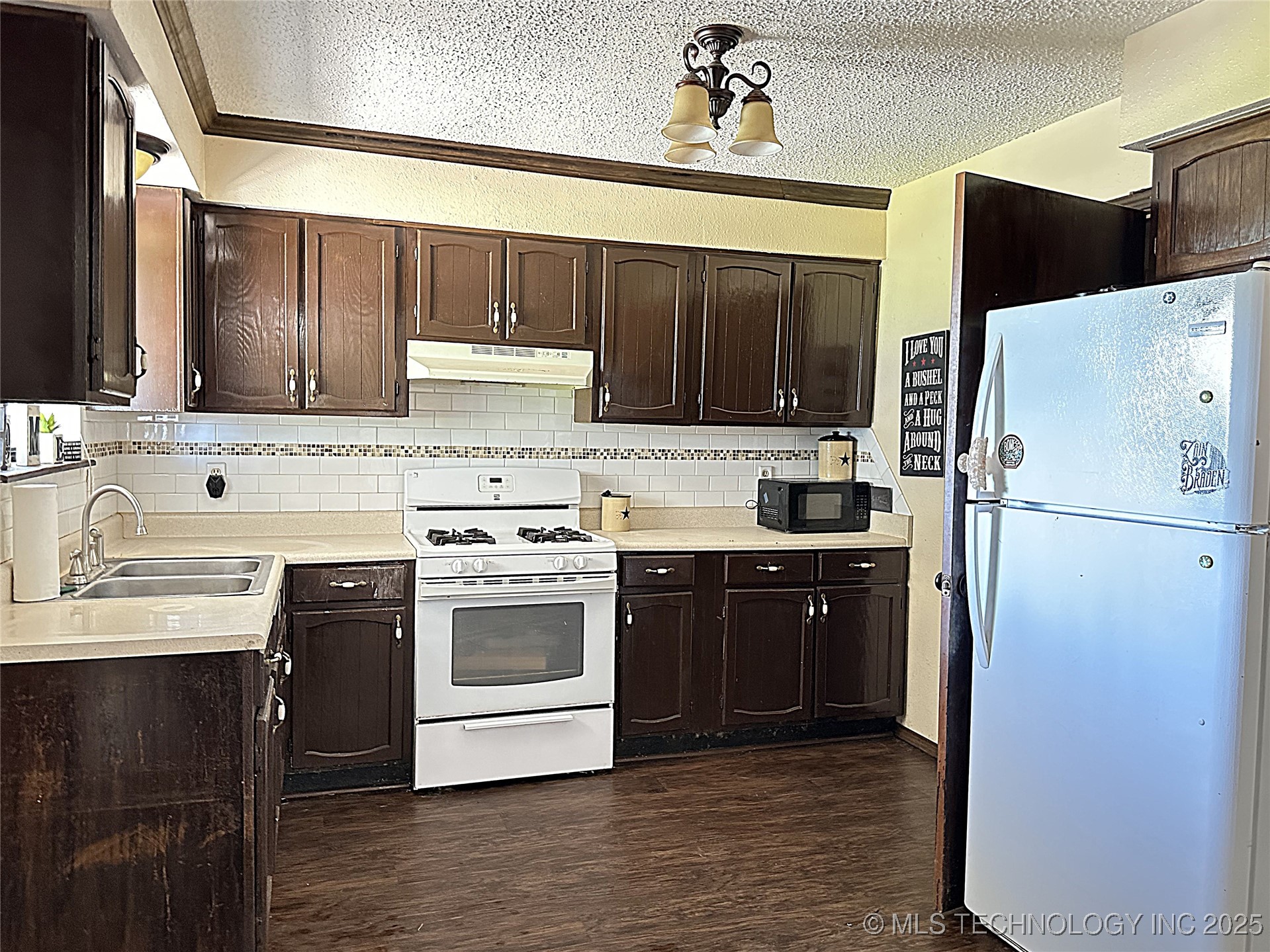 36 Scott Property Photo 9