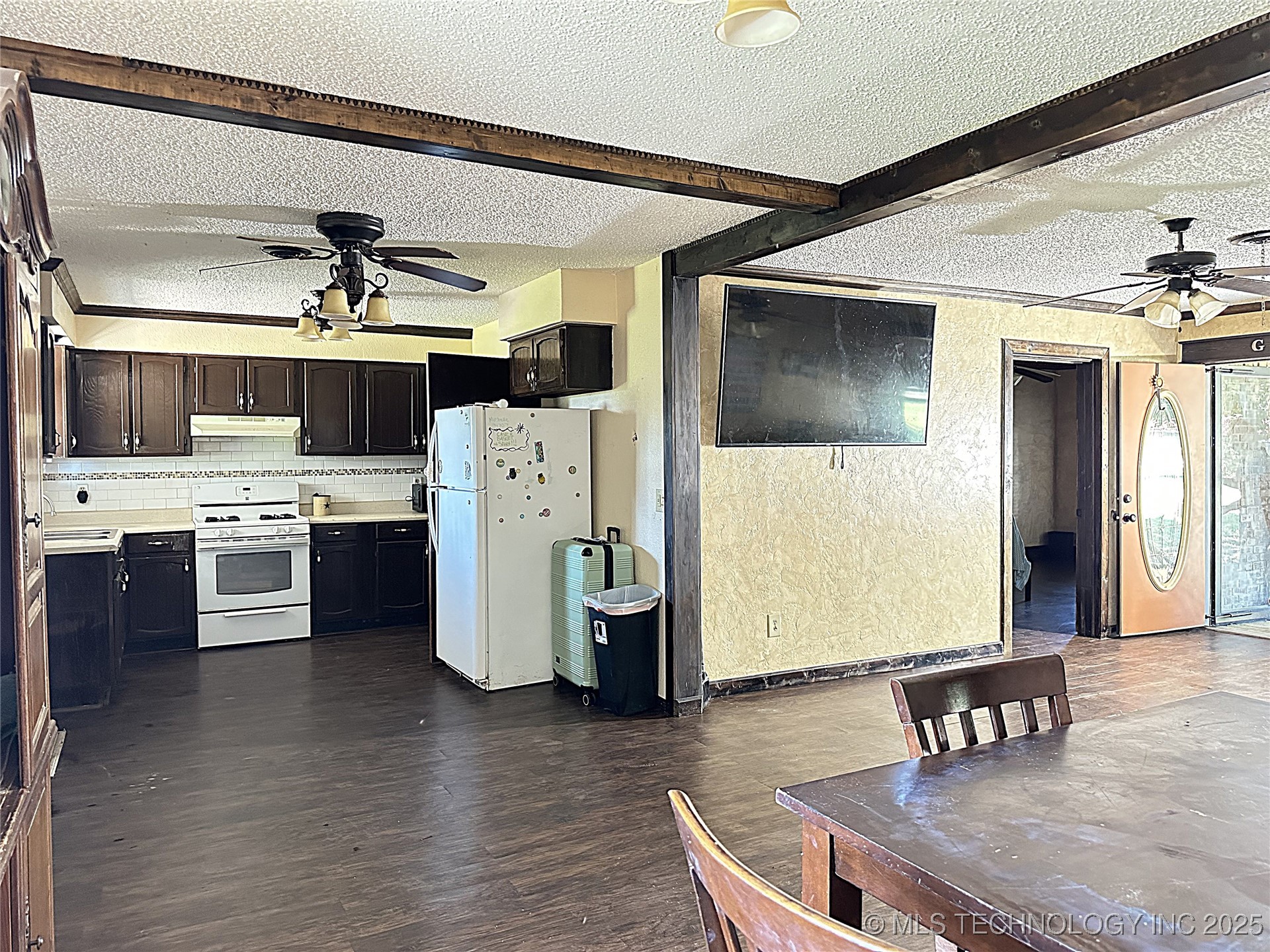 36 Scott Property Photo 17