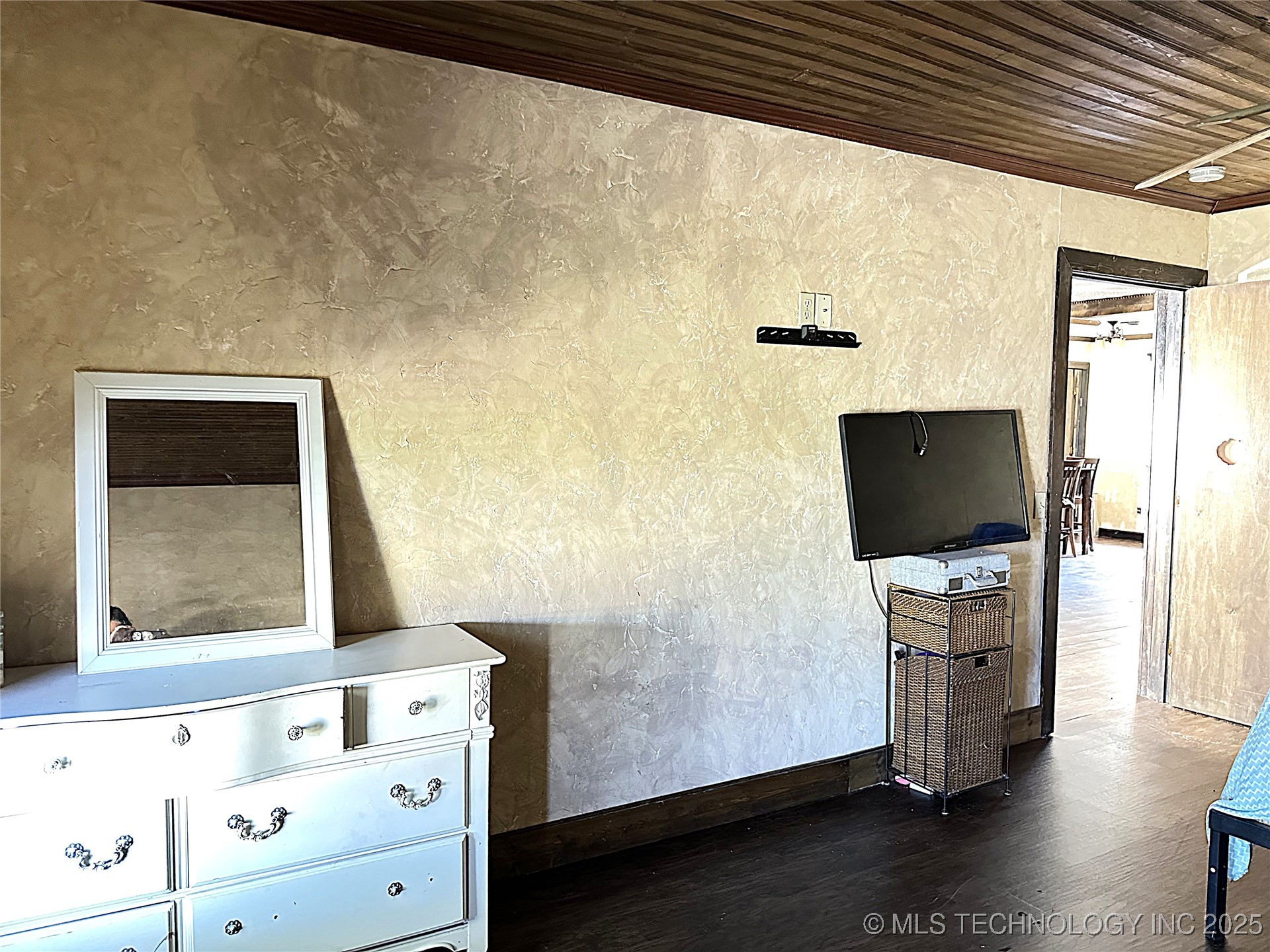 36 Scott Property Photo 28