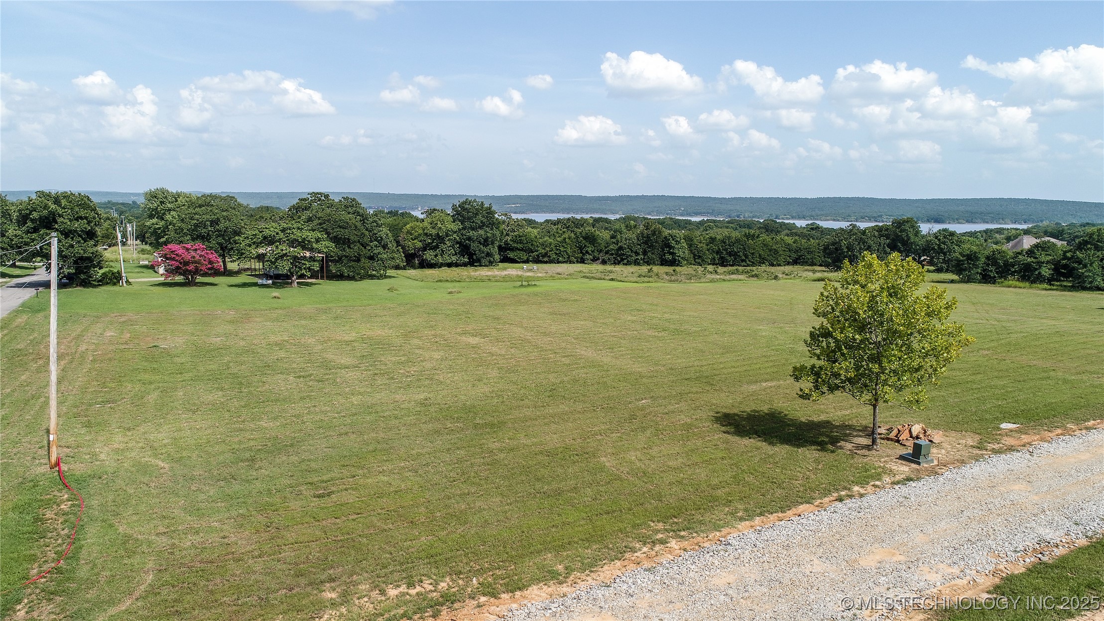 6 Reagan Drive Property Photo 8