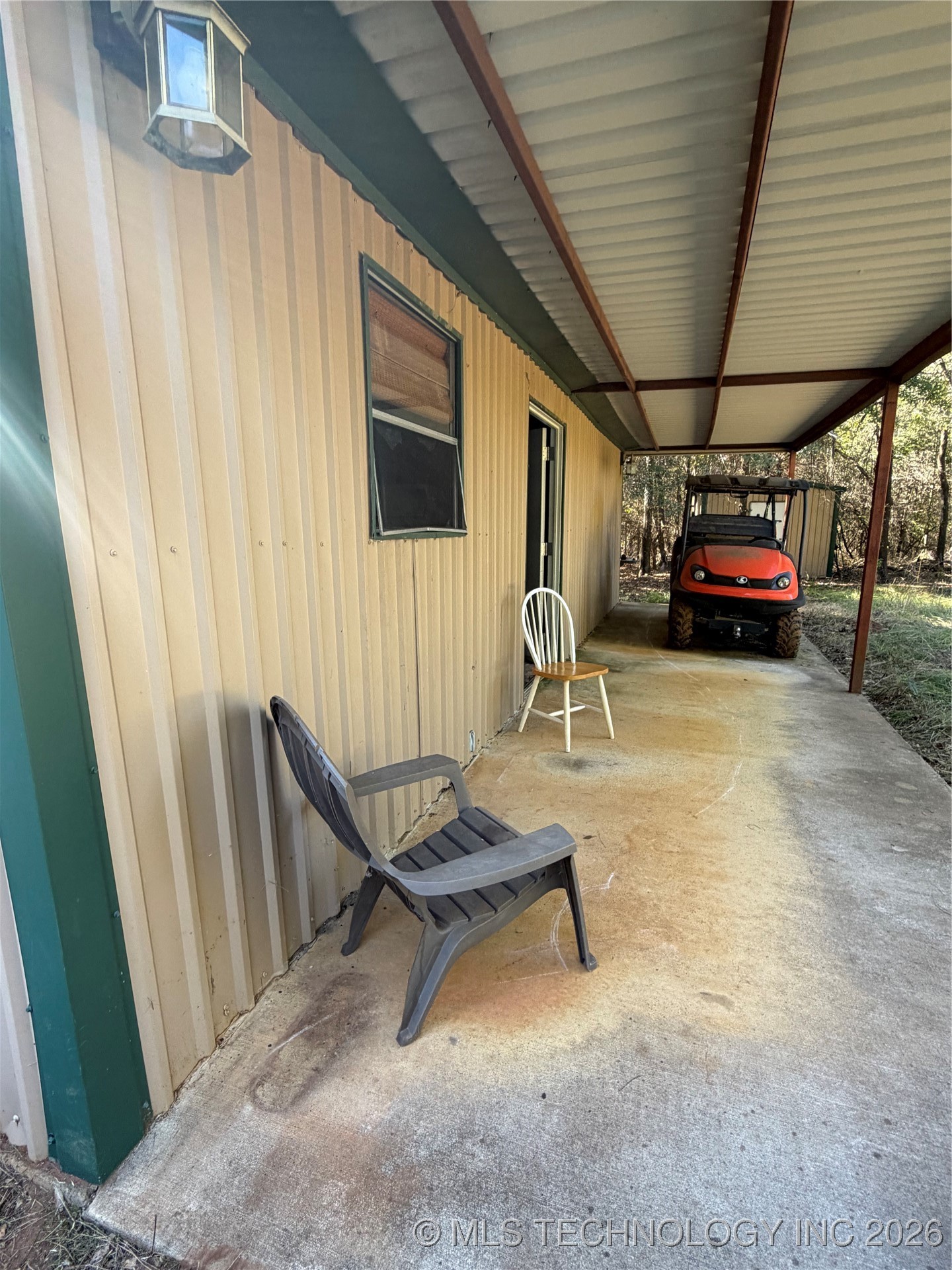 665 E 2130 Road E Property Photo 8