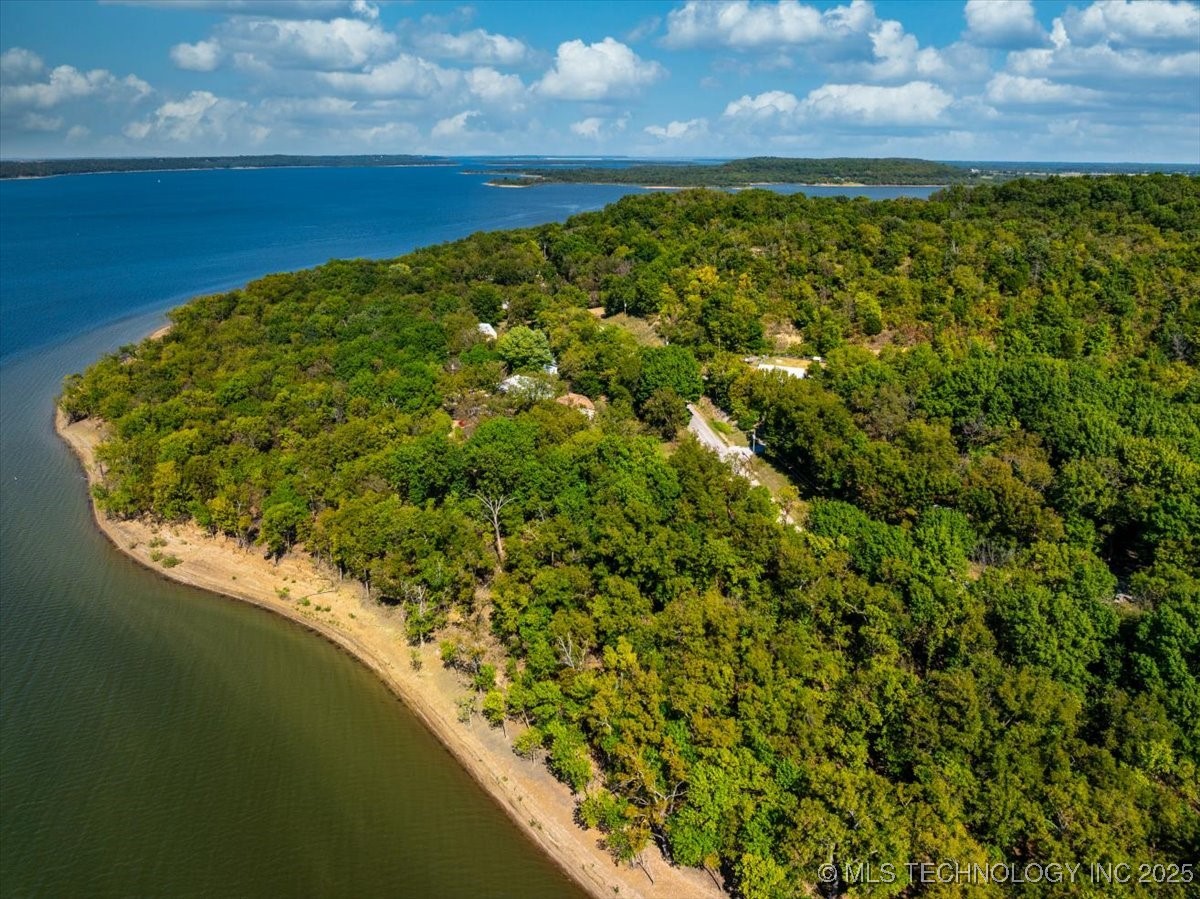 Edgewater Road Property Photo 4