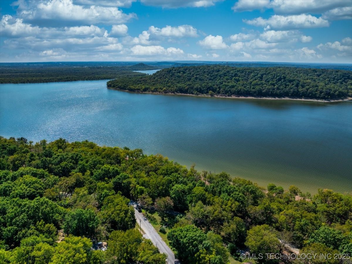 Edgewater Road Property Photo 5