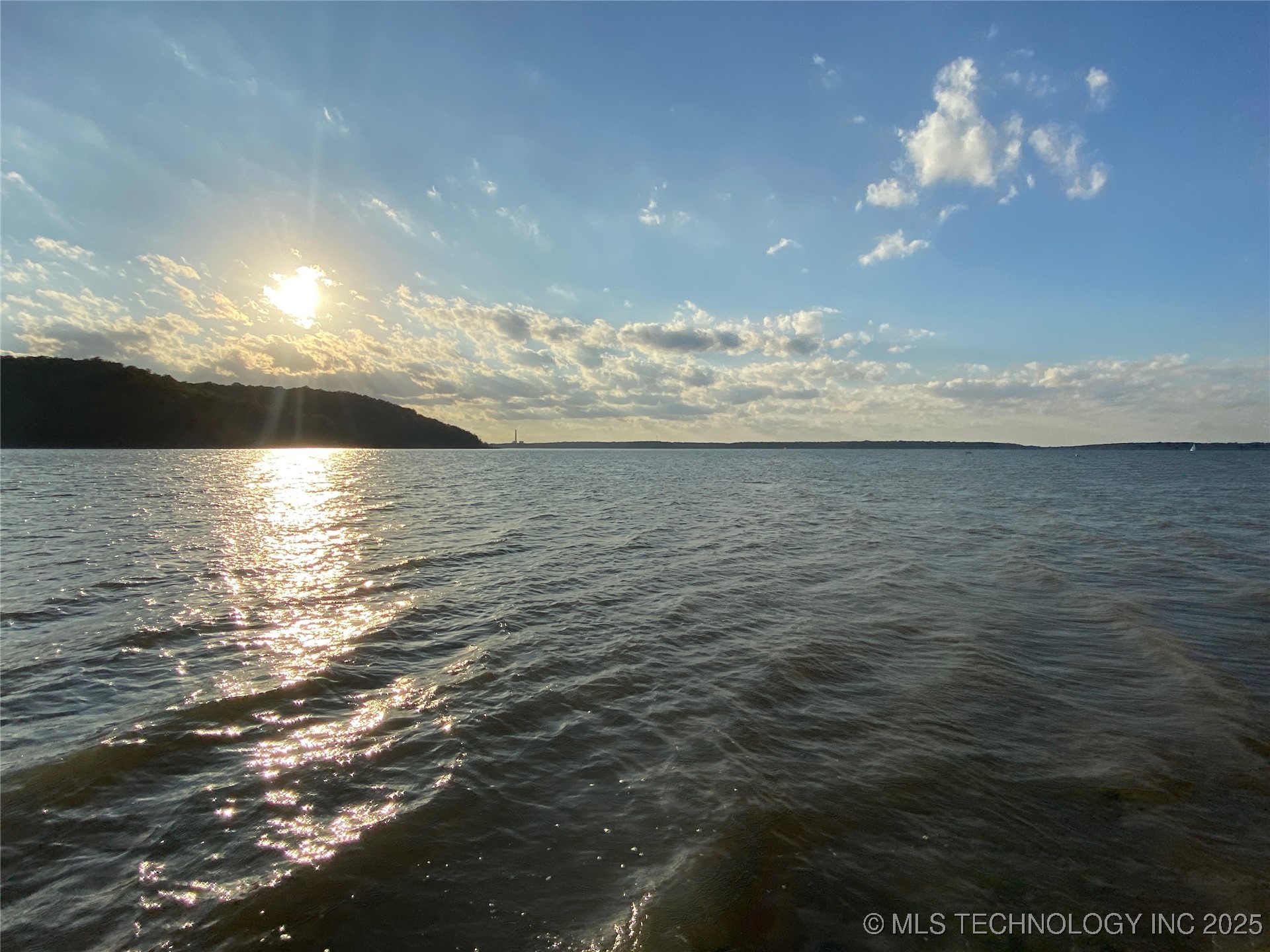 Edgewater Road Property Photo 8