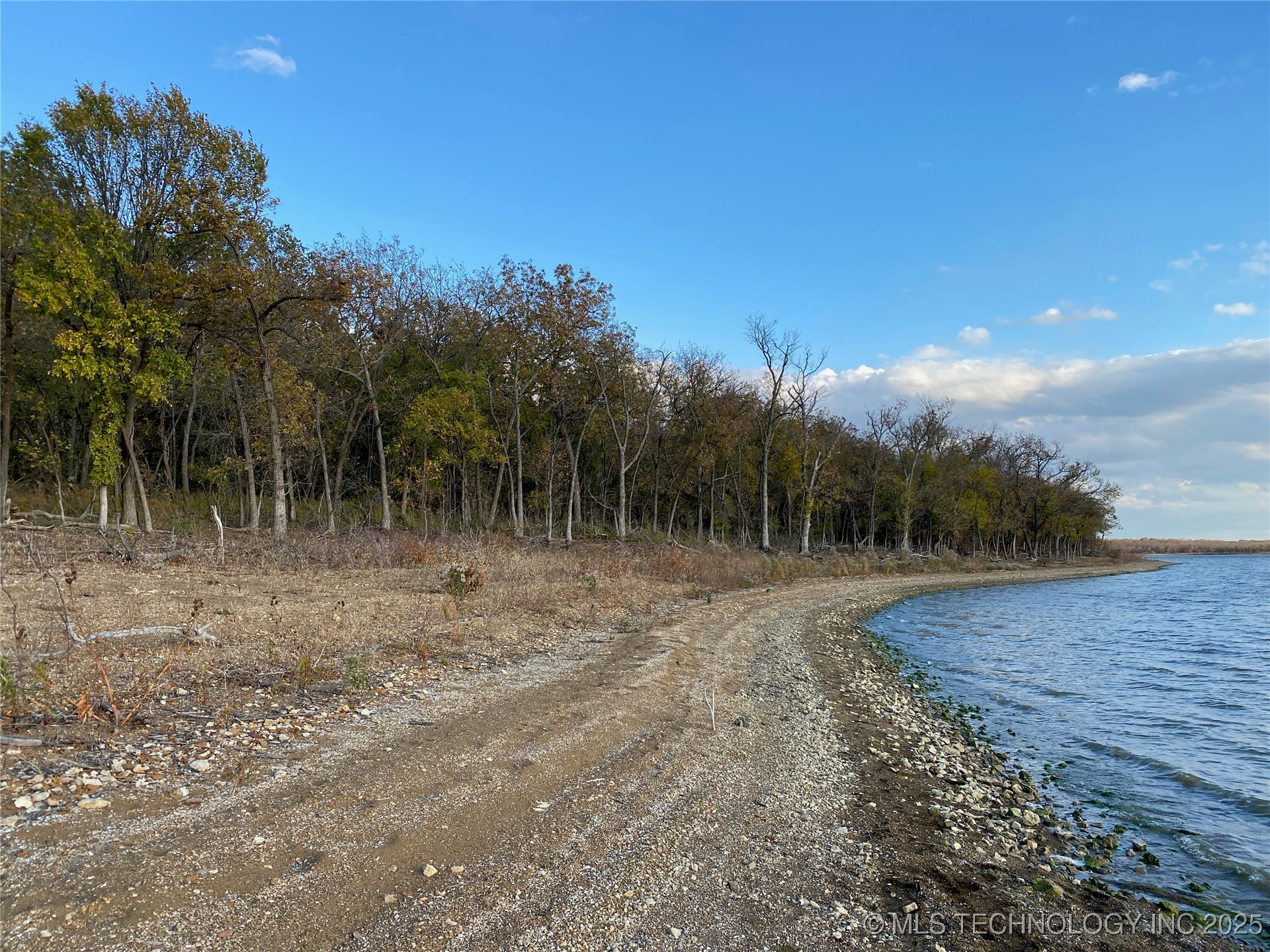 Edgewater Road Property Photo 10