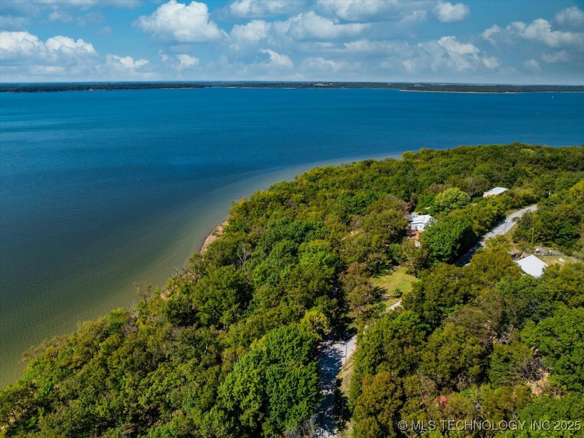 Edgewater Road Property Photo 13