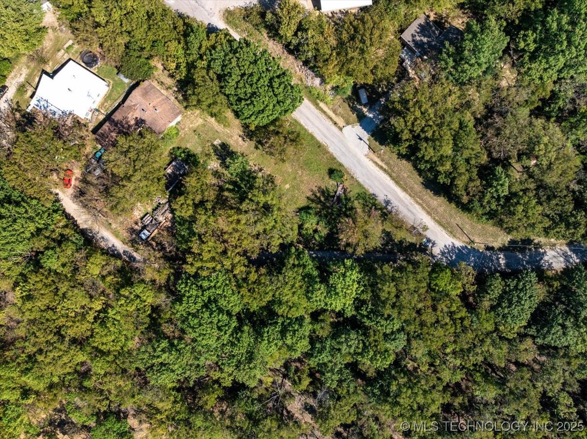 Edgewater Road Property Photo 19