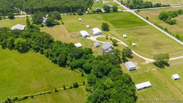 16881 S 4220 Road Property Photo 3