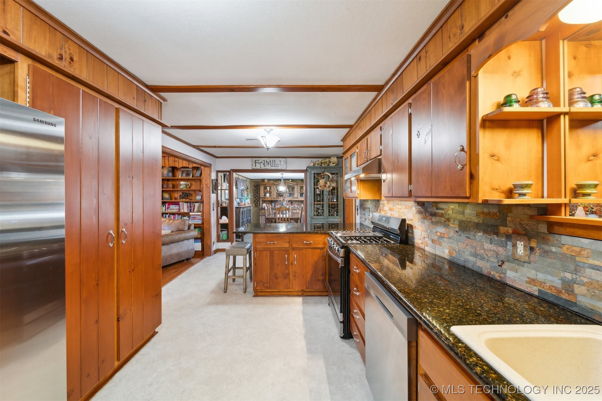 16881 S 4220 Road Property Photo 17