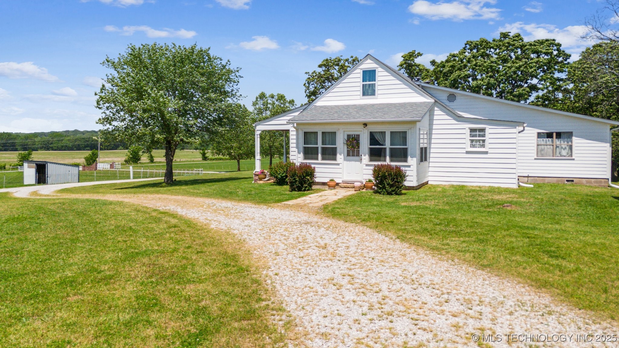 16881 S 4220 Road Property Photo 38