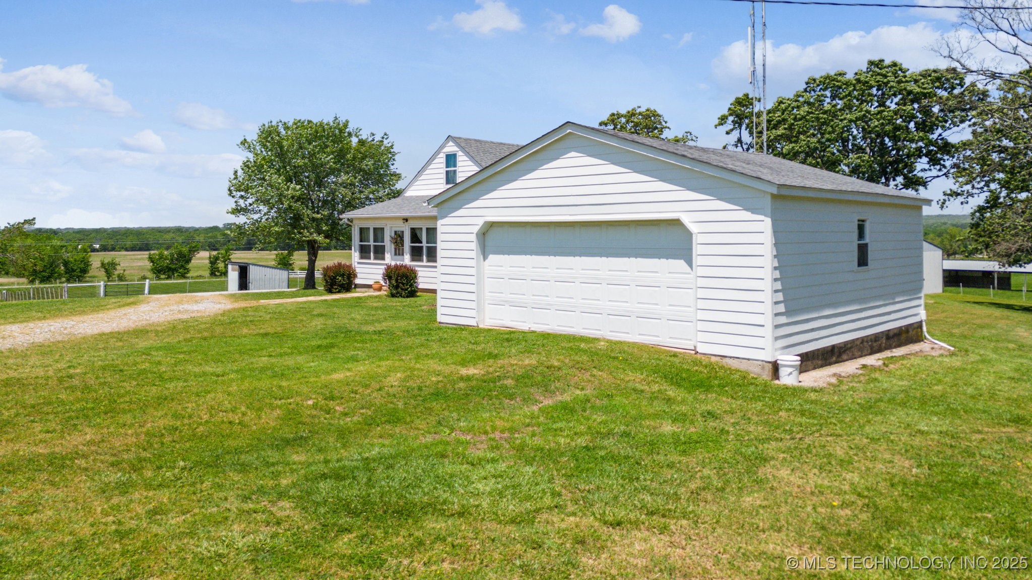 16881 S 4220 Road Property Photo 41