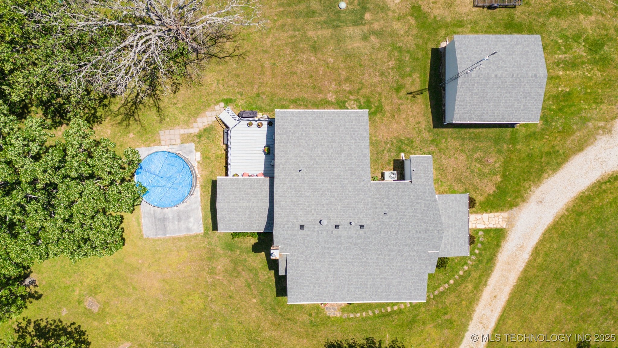 16881 S 4220 Road Property Photo 43