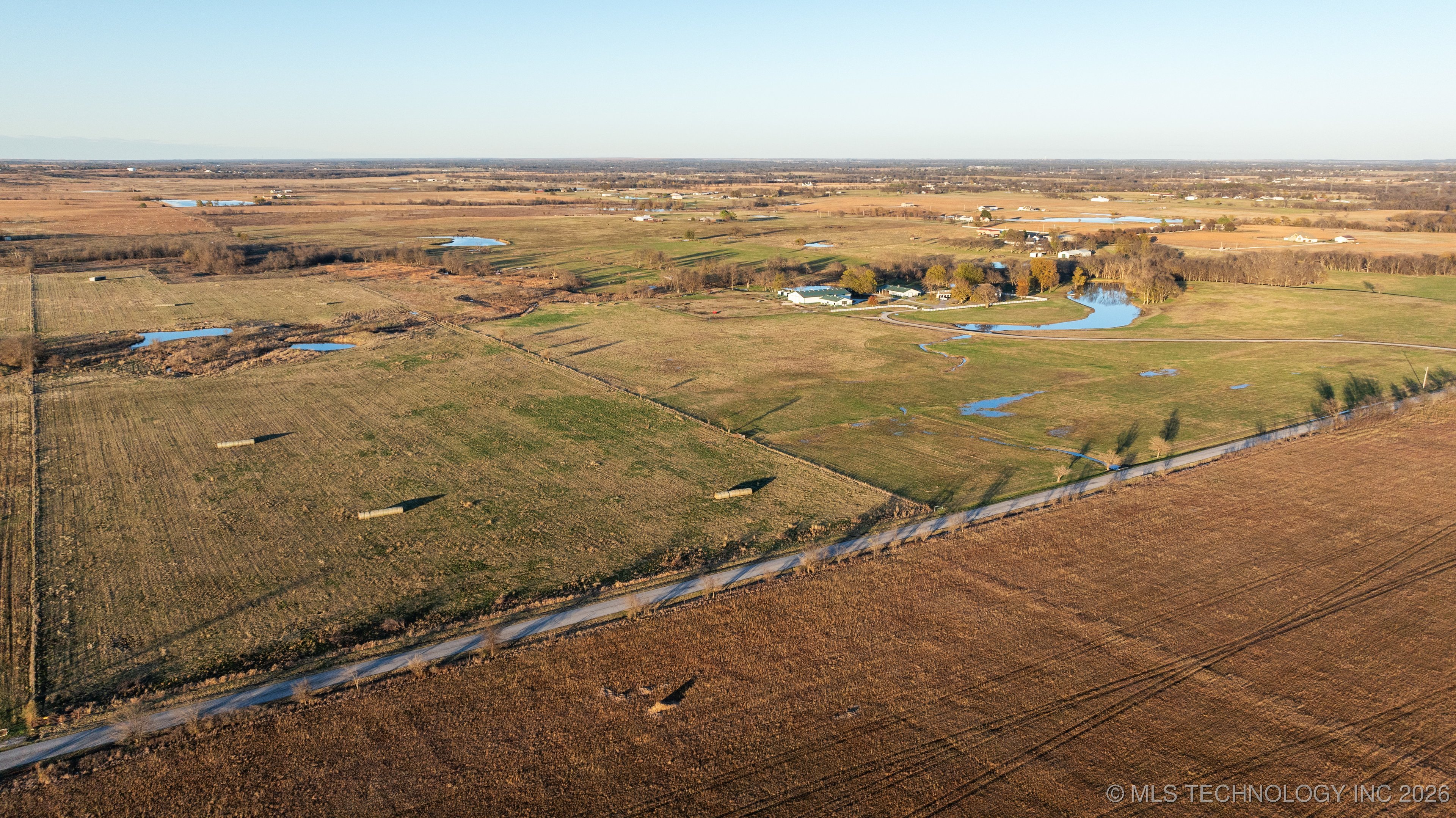 15985 Hwy 75 Property Photo 3