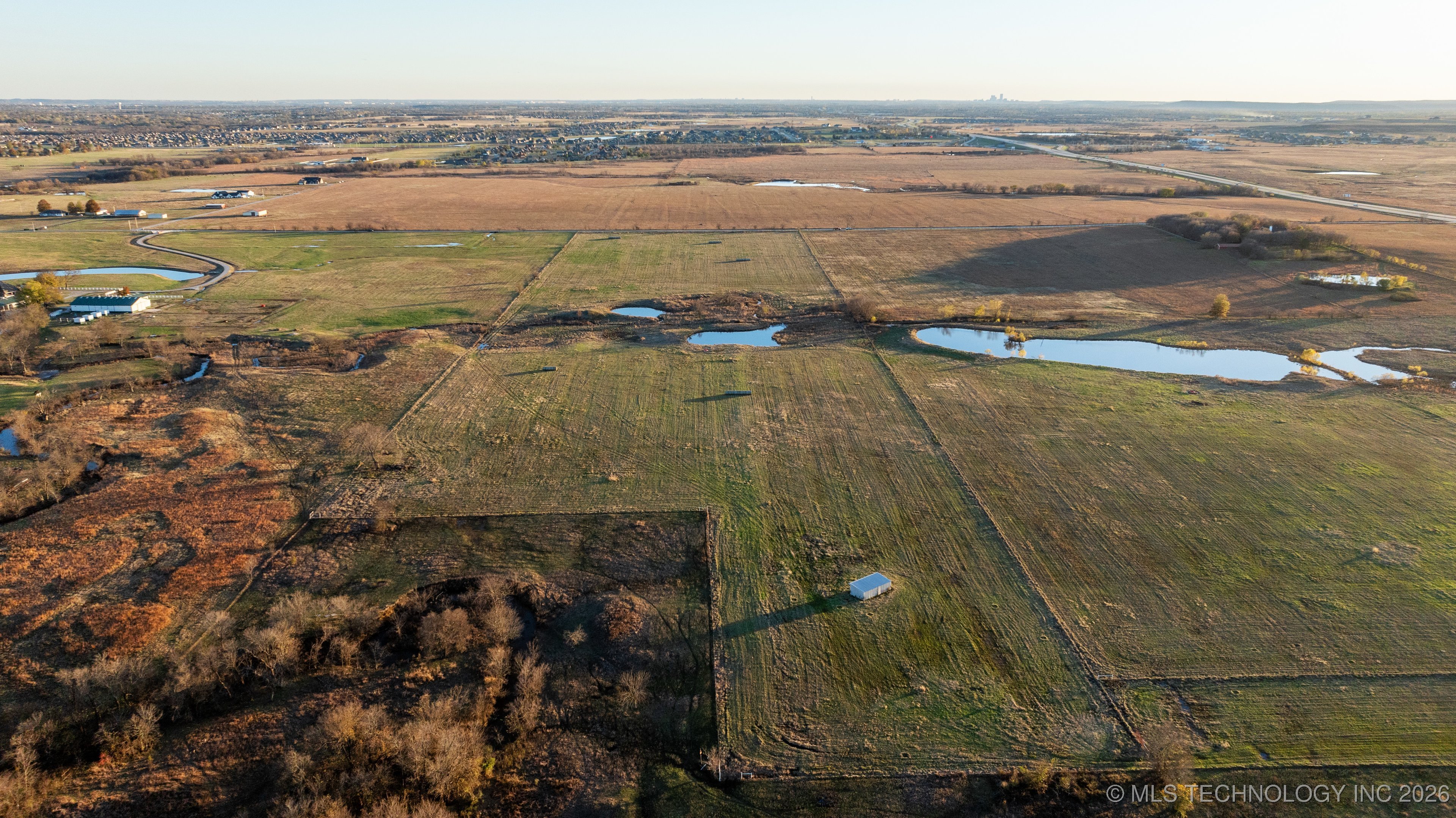 15985 Hwy 75 Property Photo 13