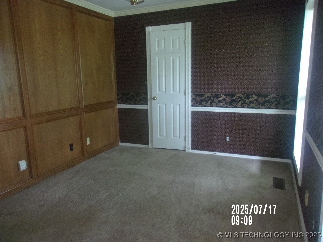 9376 Colonial Drive Property Photo 10