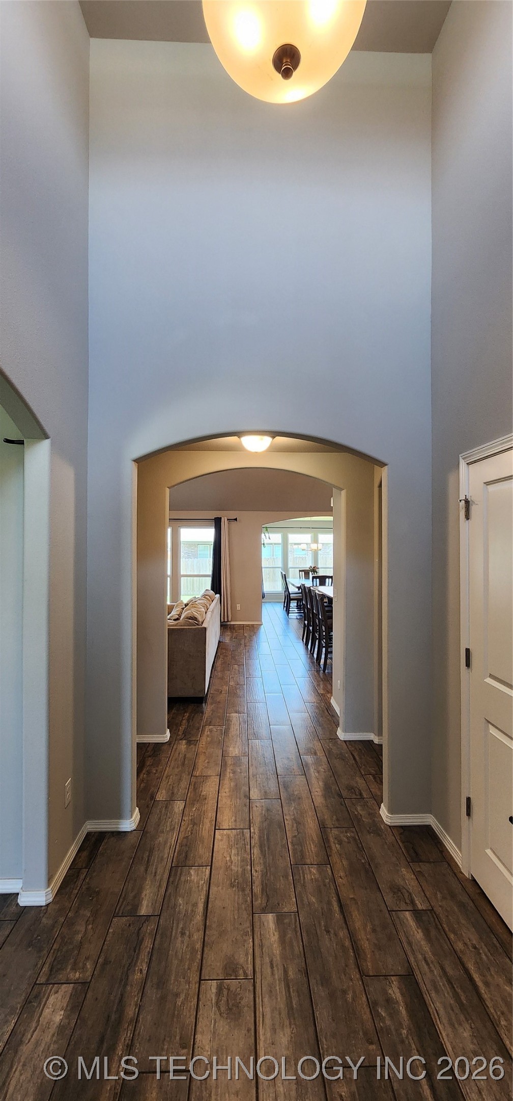 1423 E South Park Place Property Photo 4