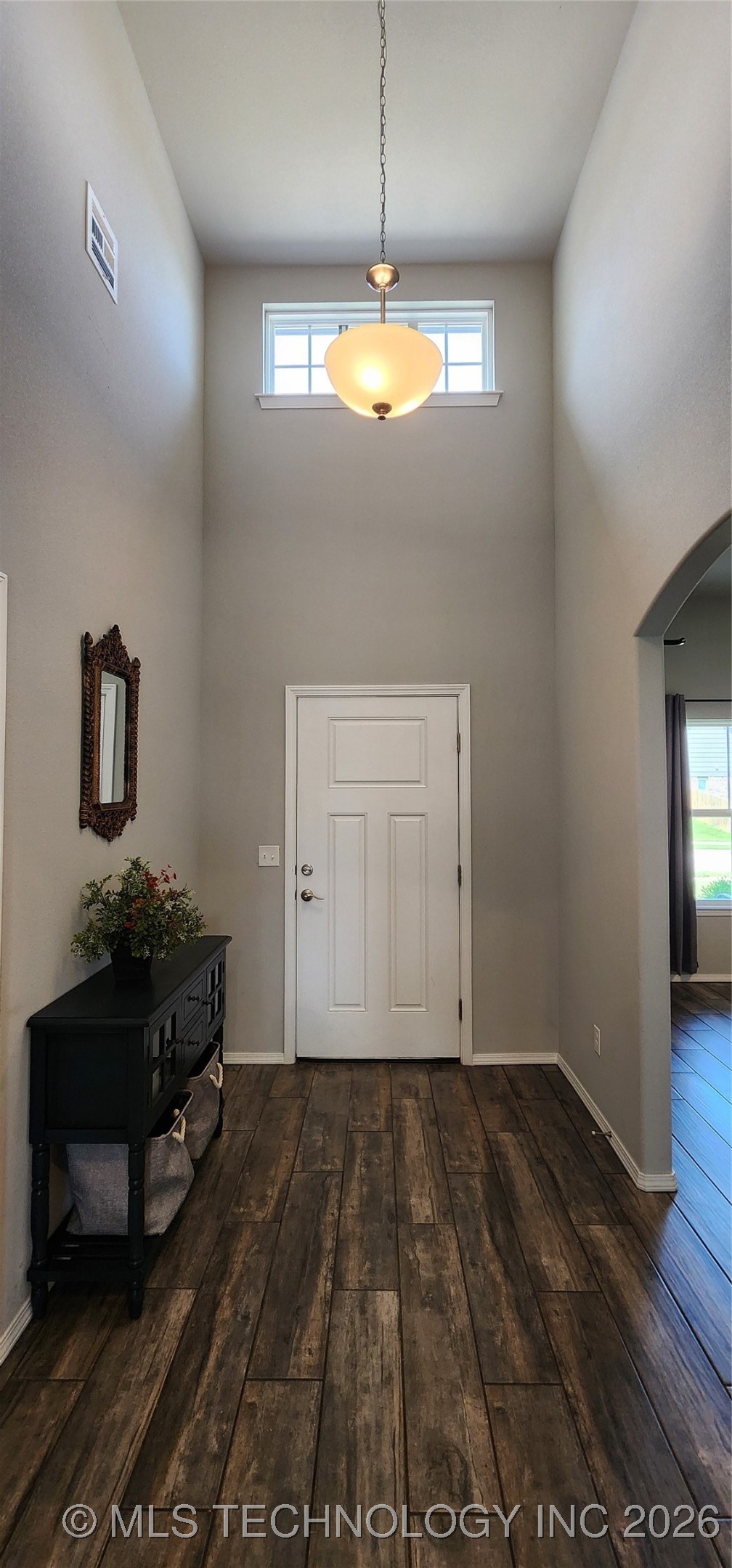 1423 E South Park Place Property Photo 5