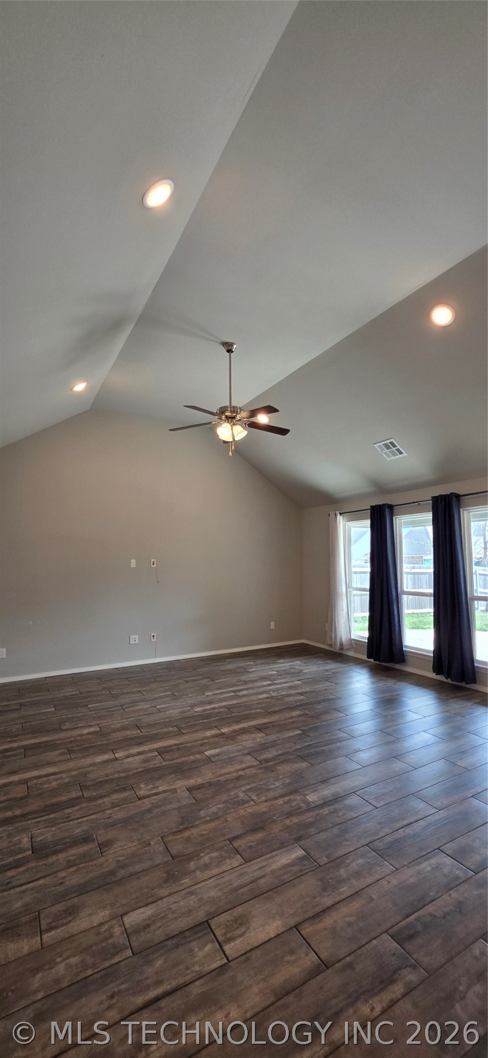 1423 E South Park Place Property Photo 10