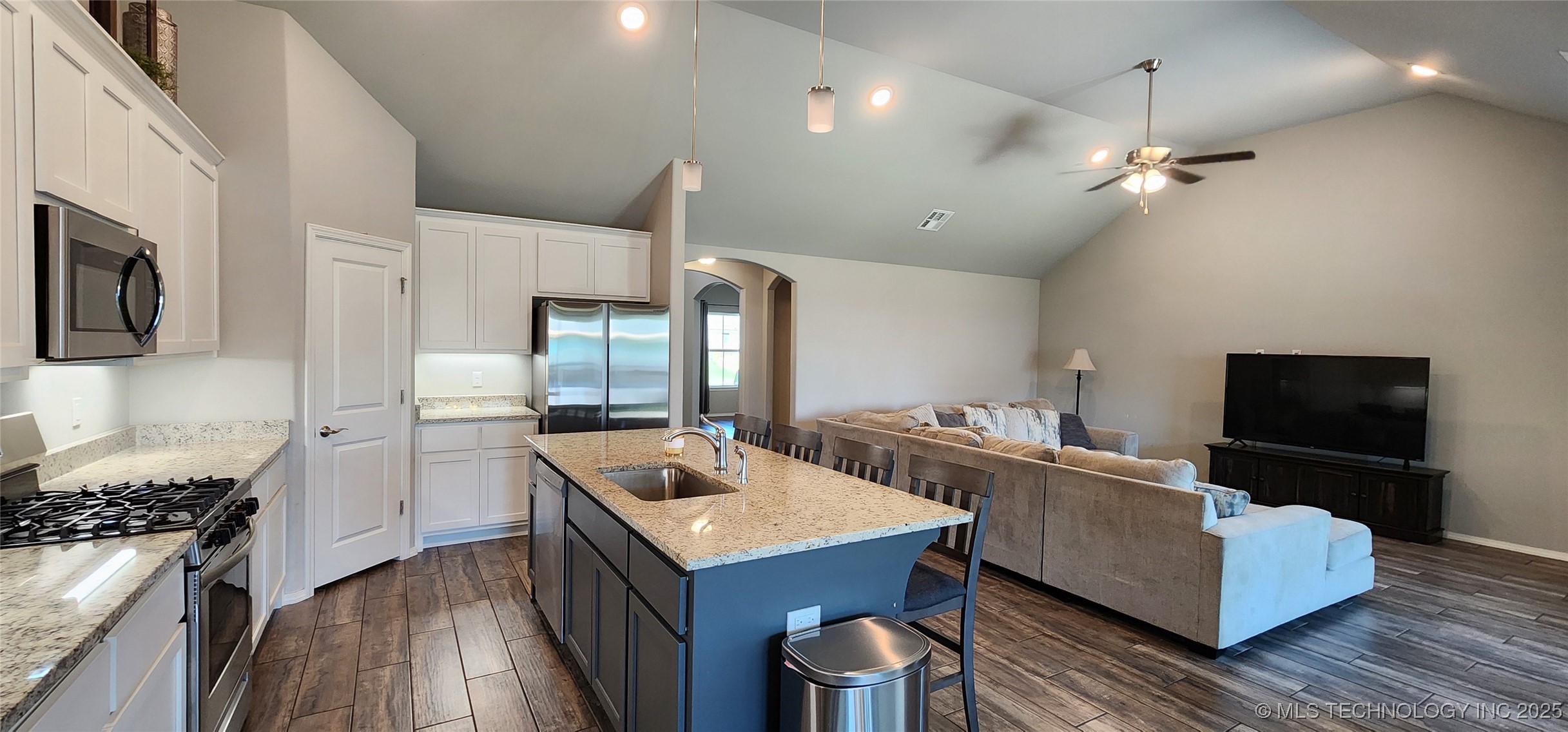 1423 E South Park Place Property Photo 16