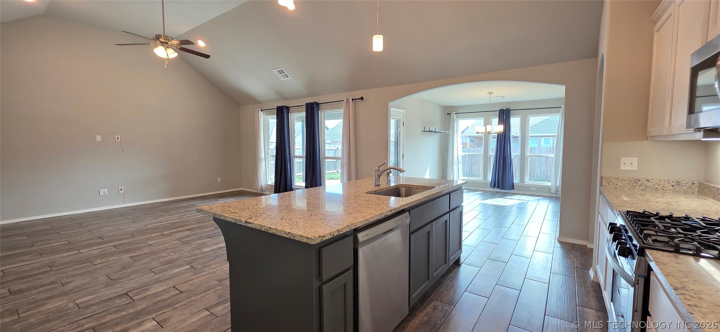 1423 E South Park Place Property Photo 19