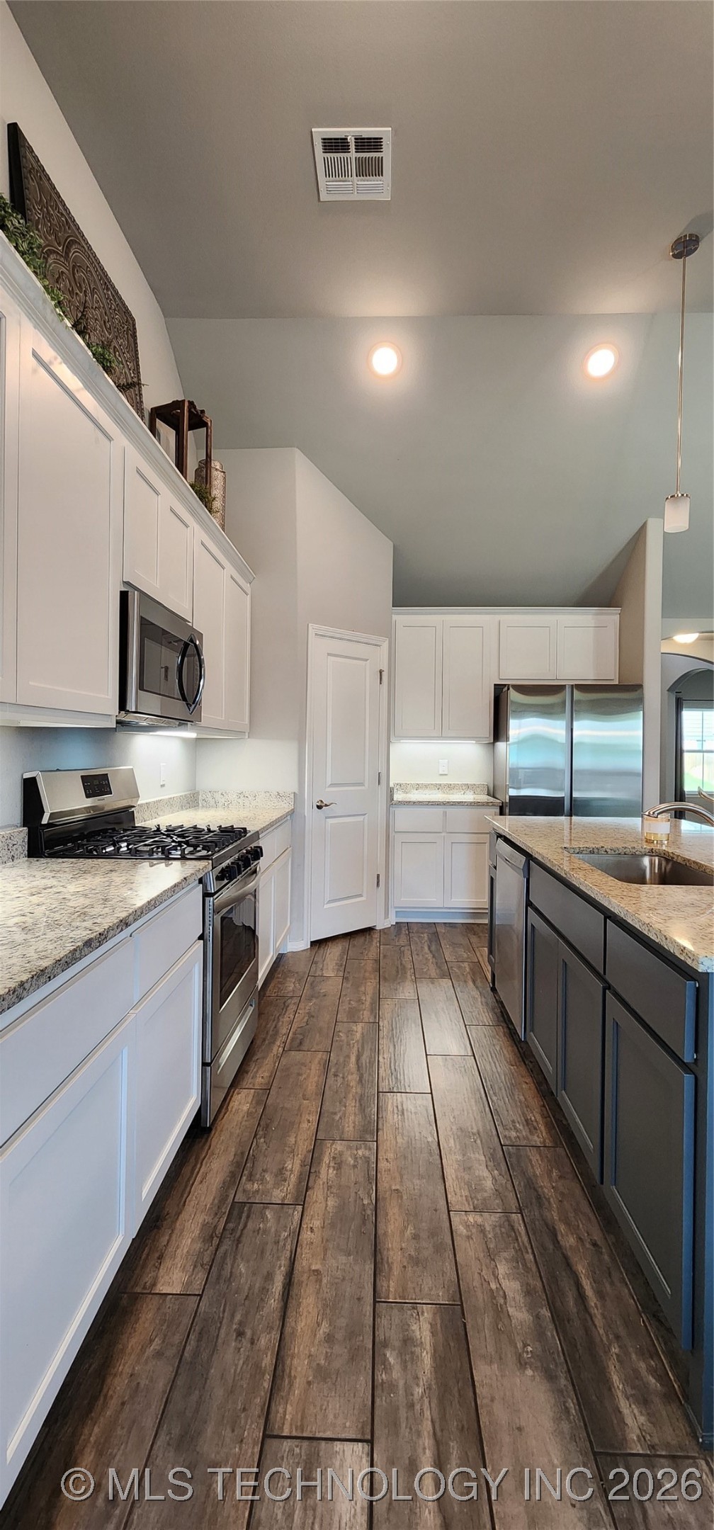 1423 E South Park Place Property Photo 23