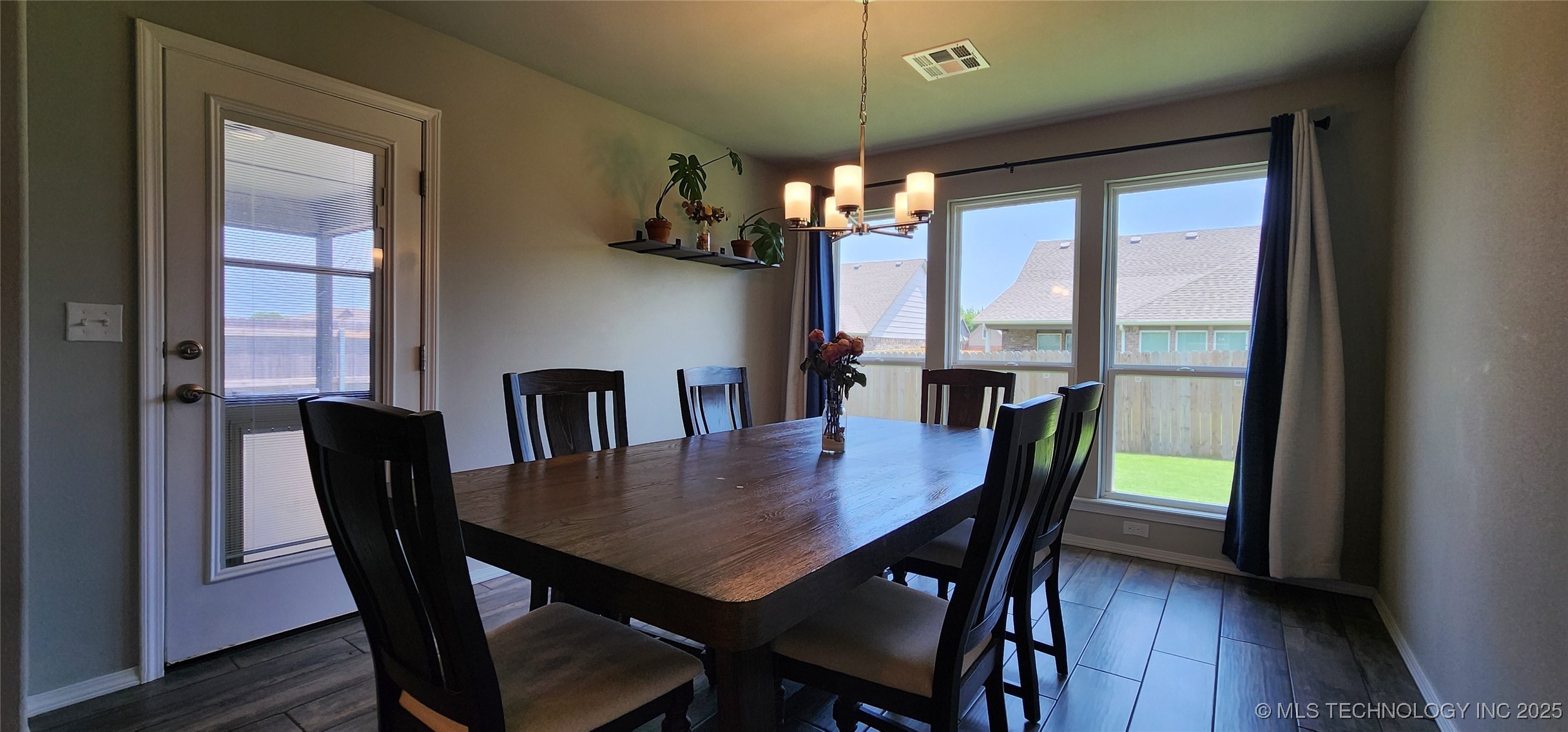 1423 E South Park Place Property Photo 27