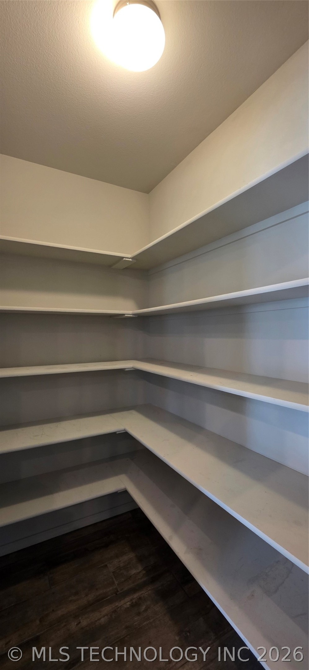 1423 E South Park Place Property Photo 28