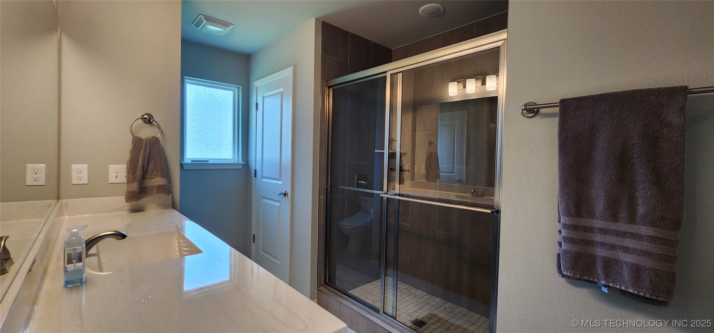 1423 E South Park Place Property Photo 33