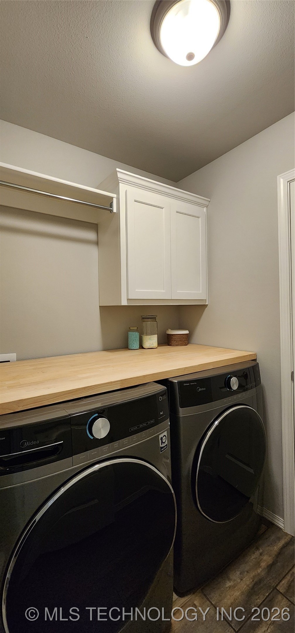 1423 E South Park Place Property Photo 45