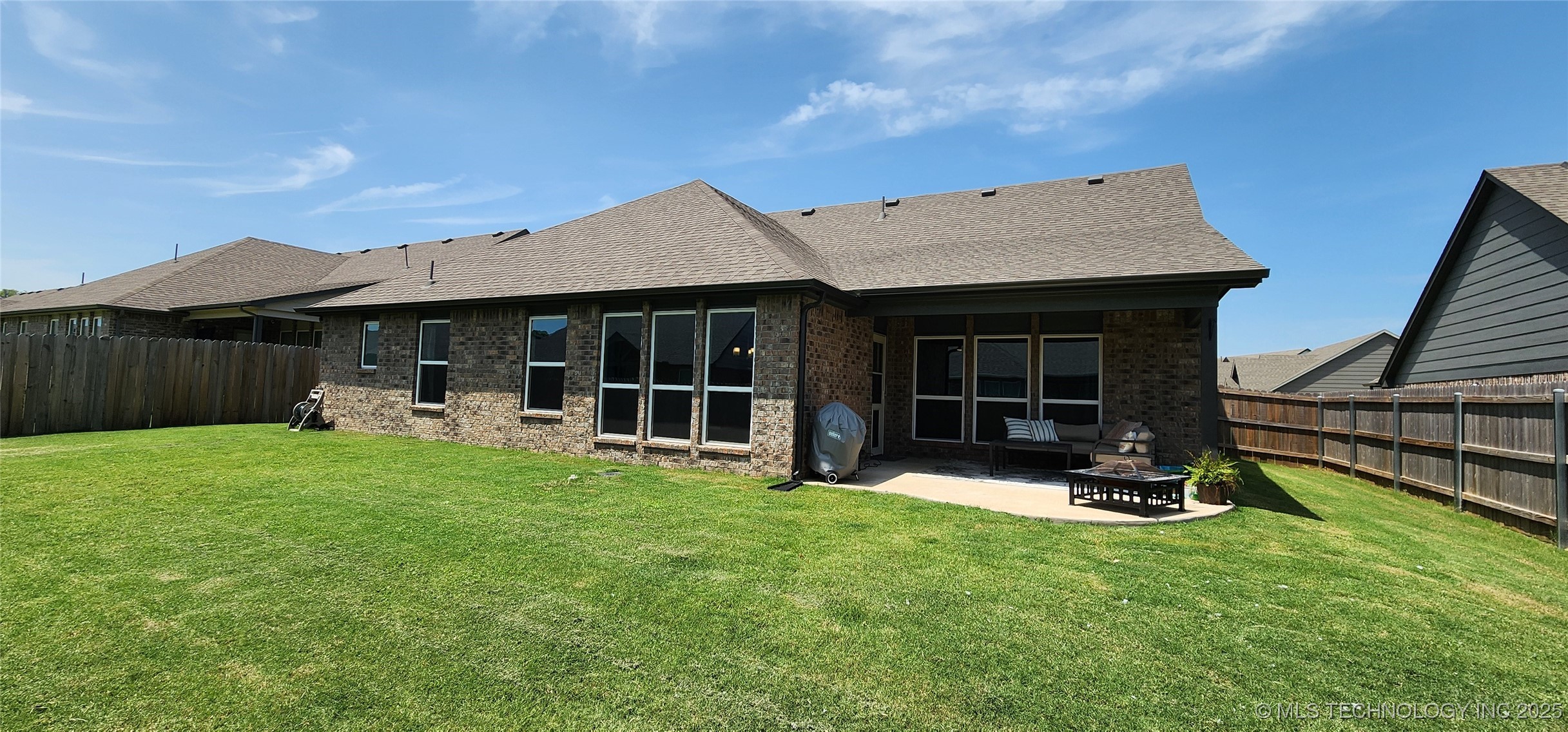 1423 E South Park Place Property Photo 47