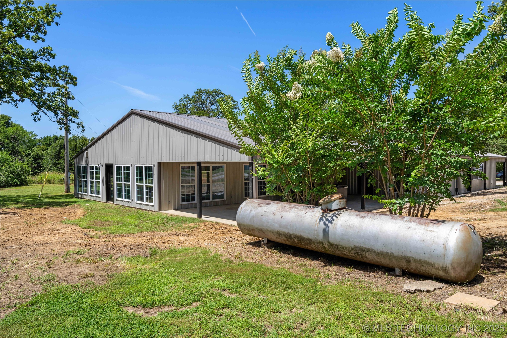 98399 S 4503 Road Property Photo 16