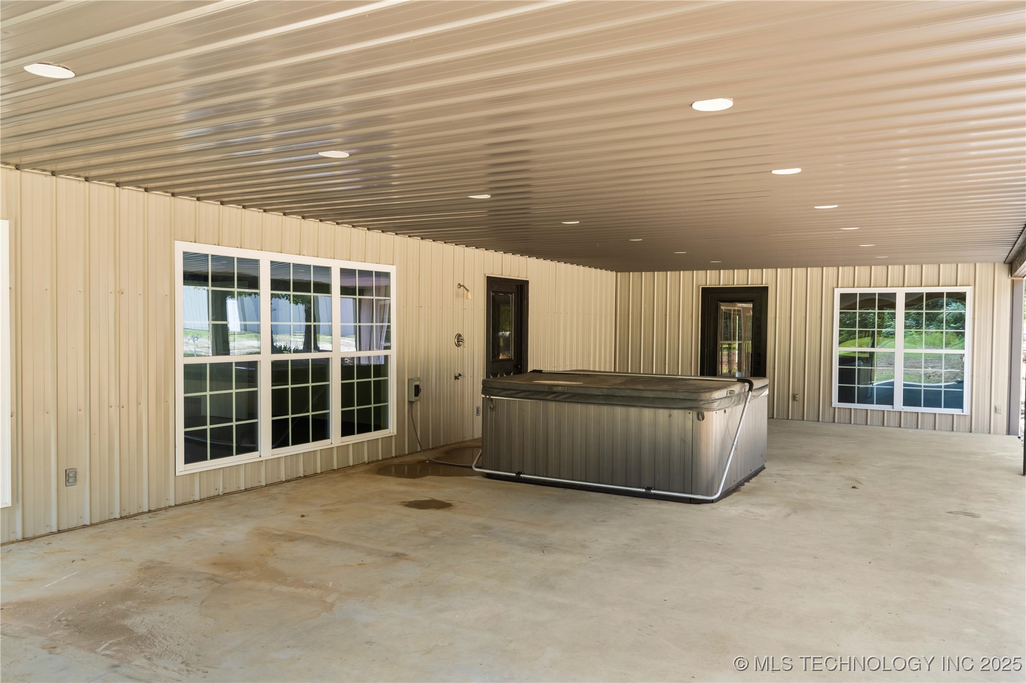 98399 S 4503 Road Property Photo 18