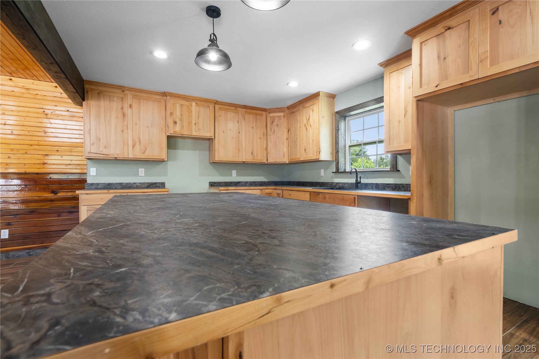 98399 S 4503 Road Property Photo 26