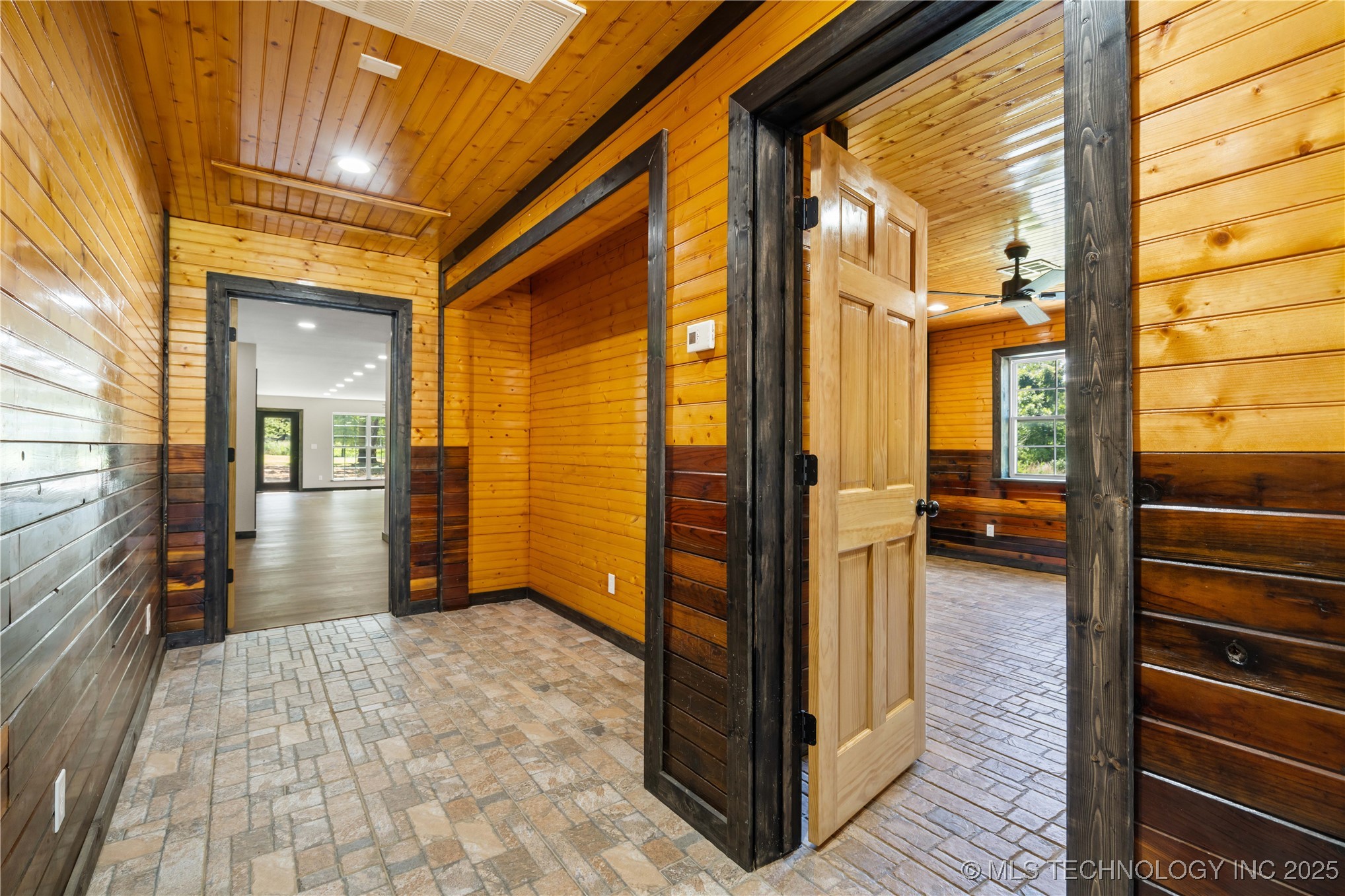 98399 S 4503 Road Property Photo 32