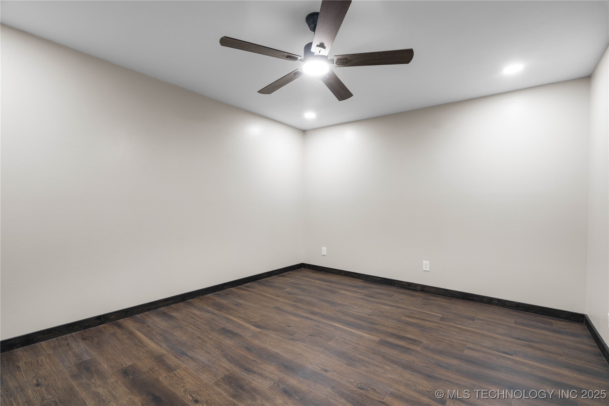 98399 S 4503 Road Property Photo 35