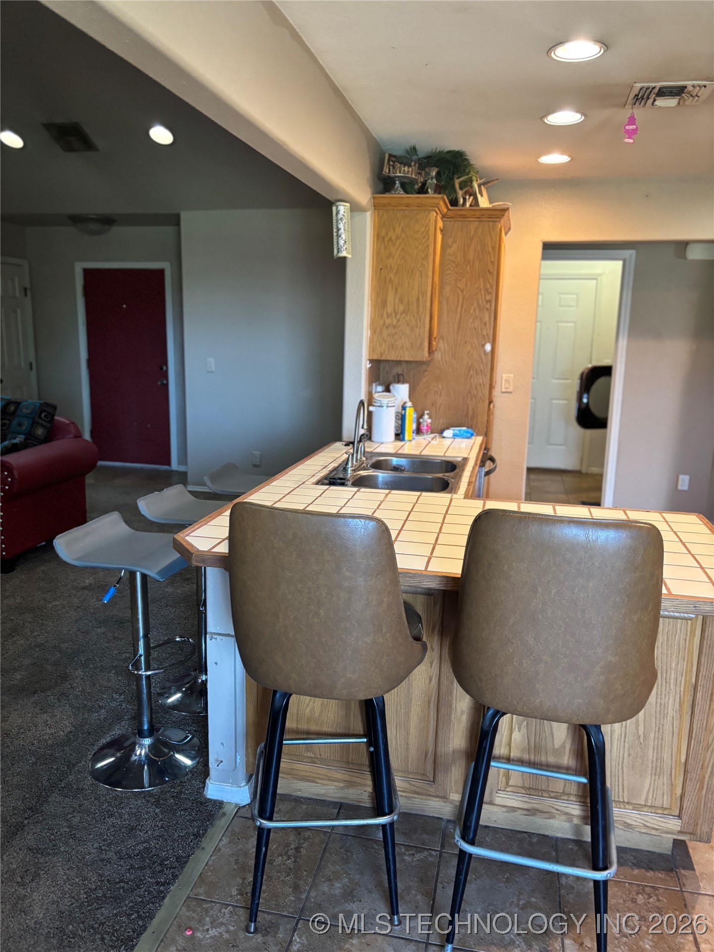 400 Scenic Circle Property Photo 8