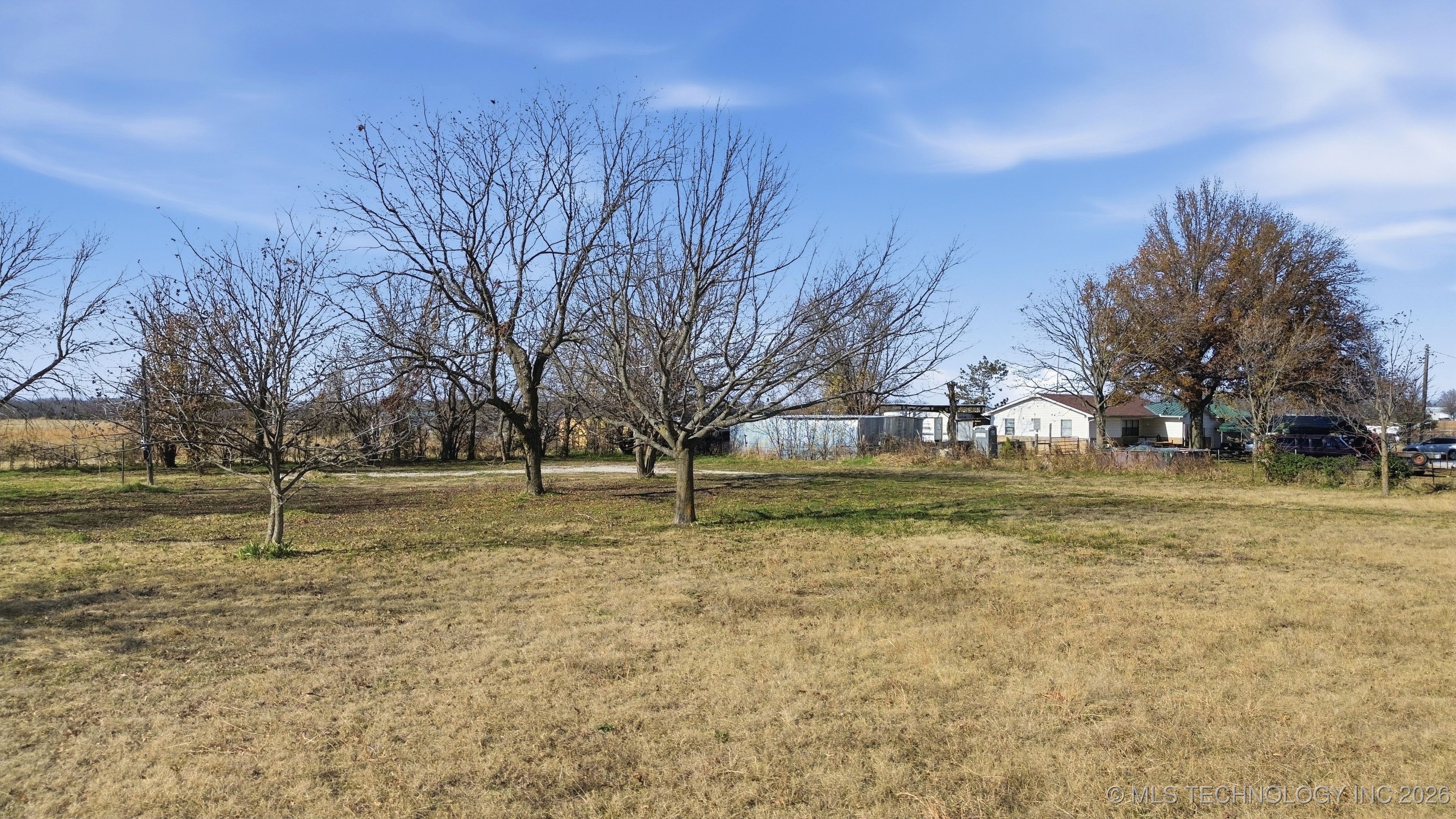 10908 N Memorial Drive E Property Photo 18