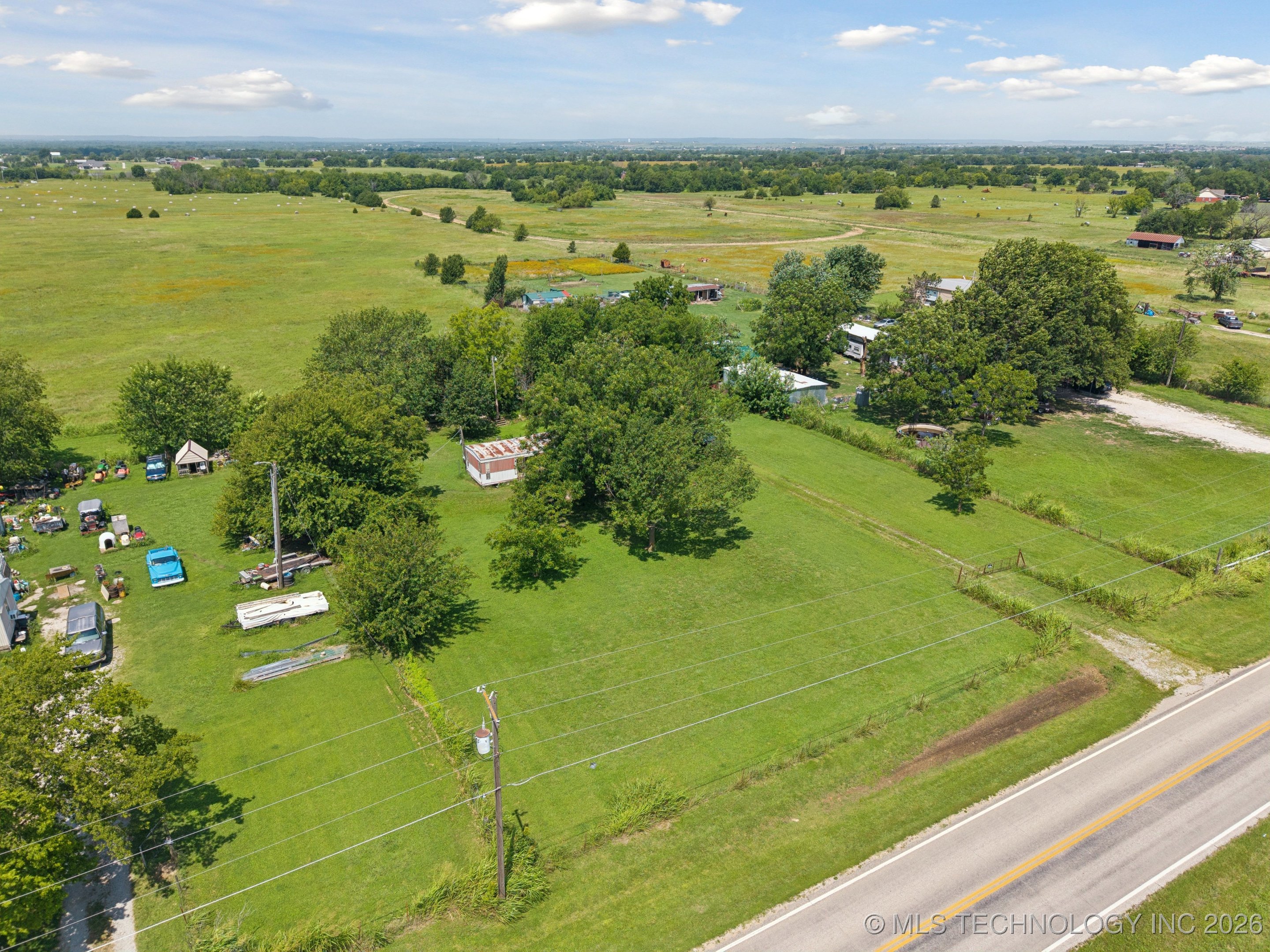 10908 N Memorial Drive E Property Photo 24