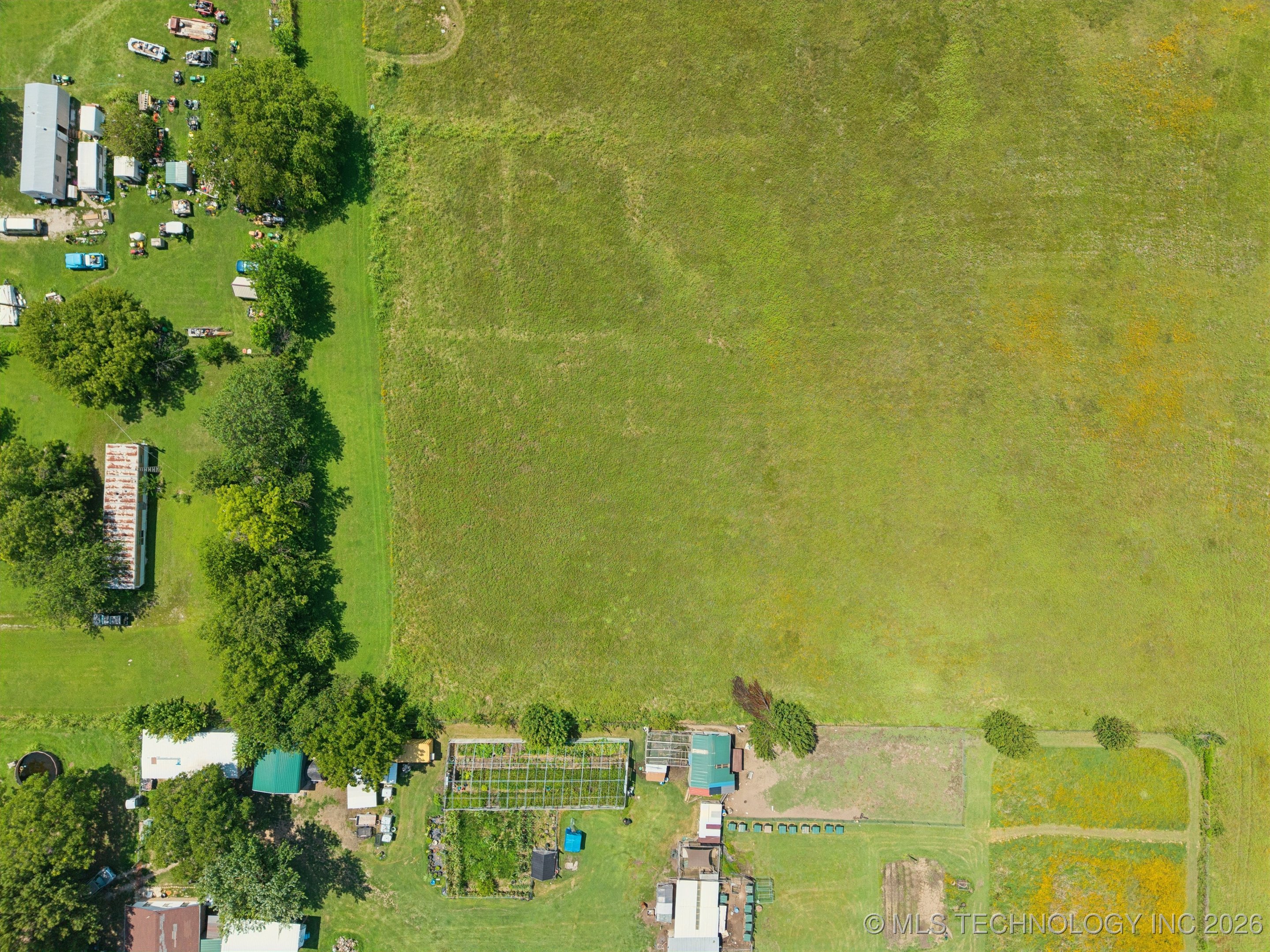 10908 N Memorial Drive E Property Photo 31