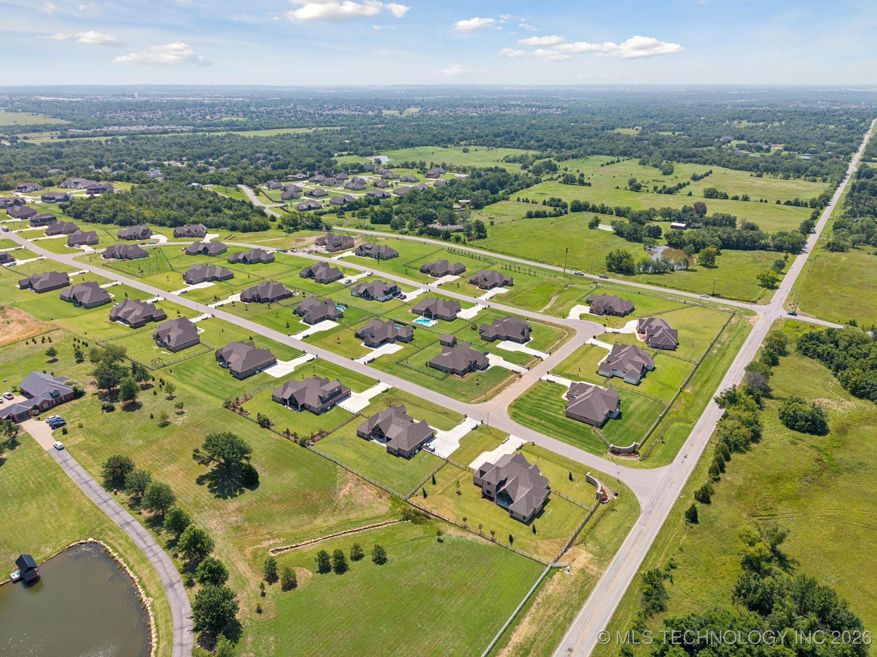 10908 N Memorial Drive E Property Photo 39